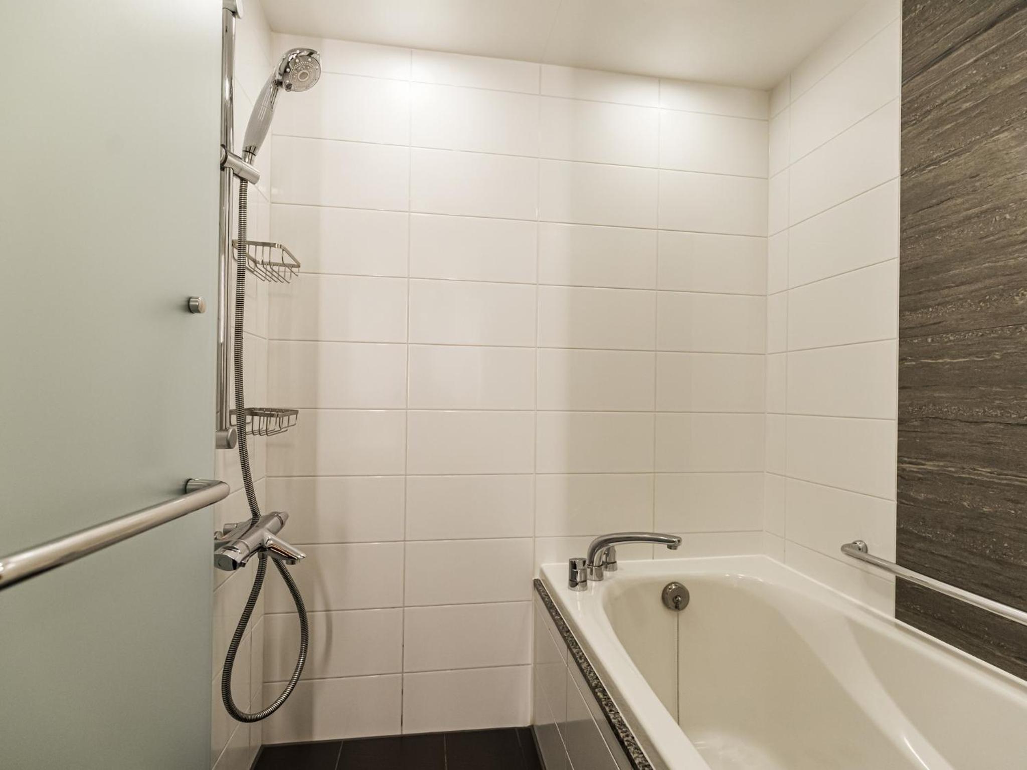 Executive Deluxe Twin with Skytree Side(3 adults)