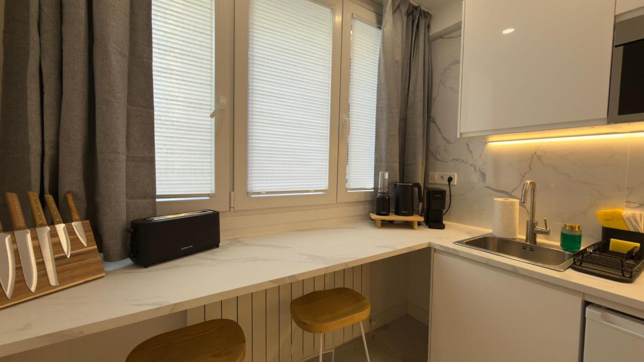Studio with Spa Bath