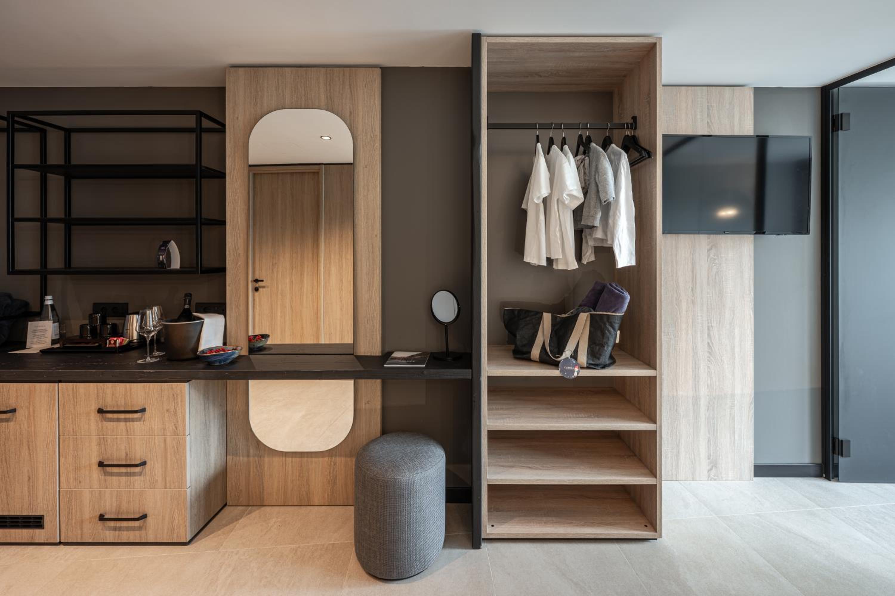 Superior Quadruple Room photo 2