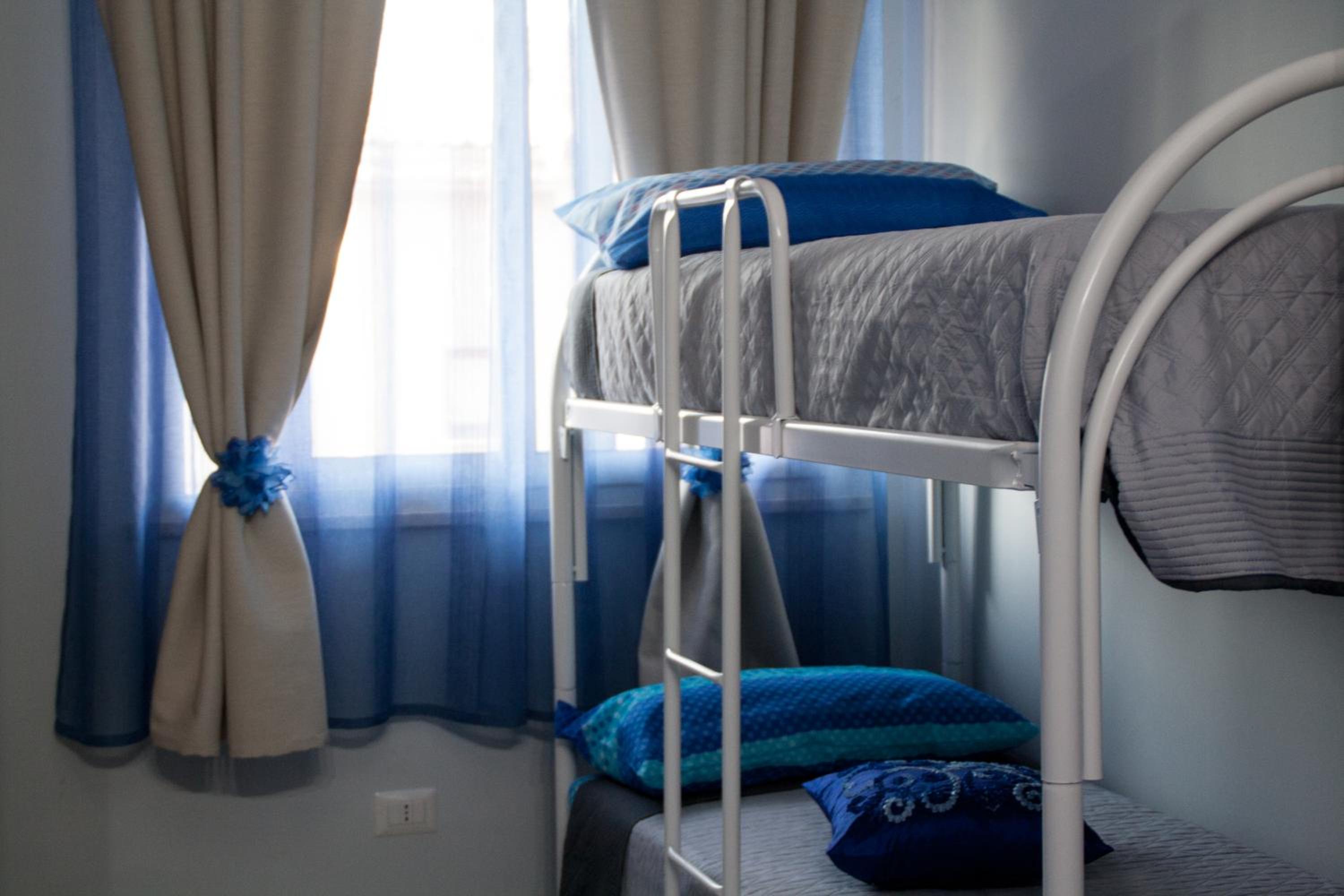 Quadruple Room - Photo 5