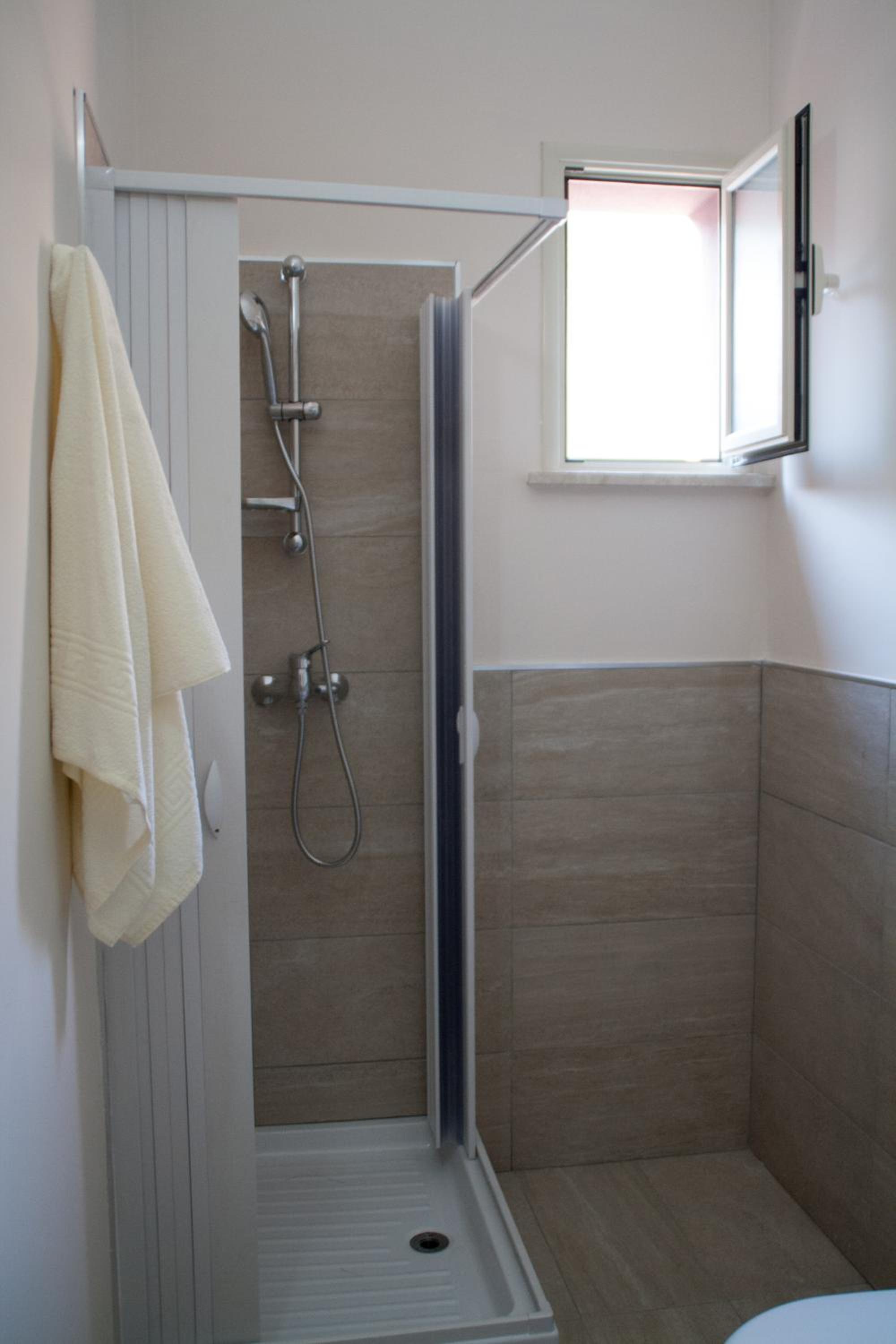 Comfort Triple Room - Photo 5