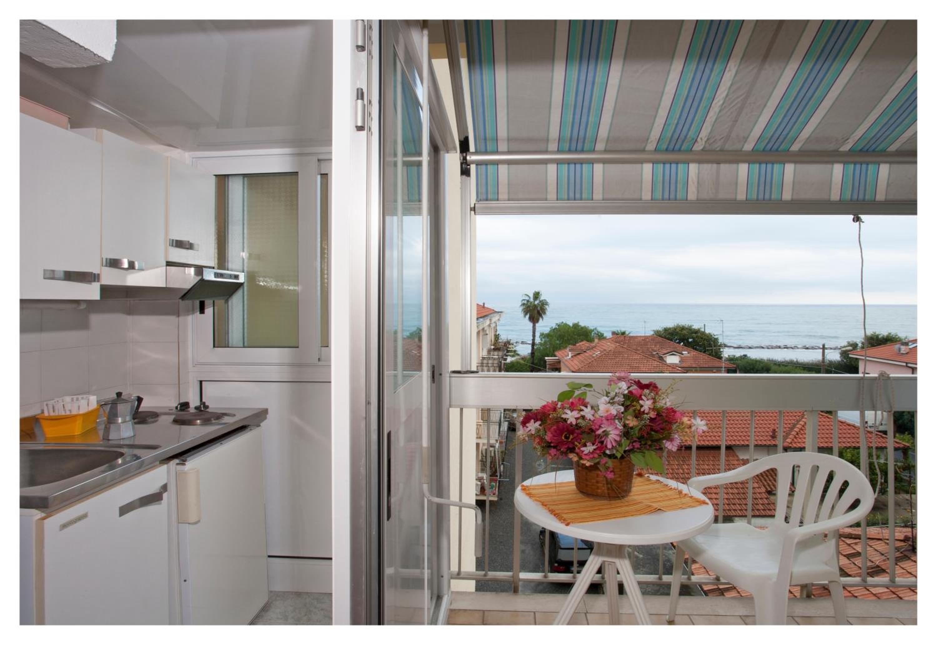 Twin Room with Bathroom
