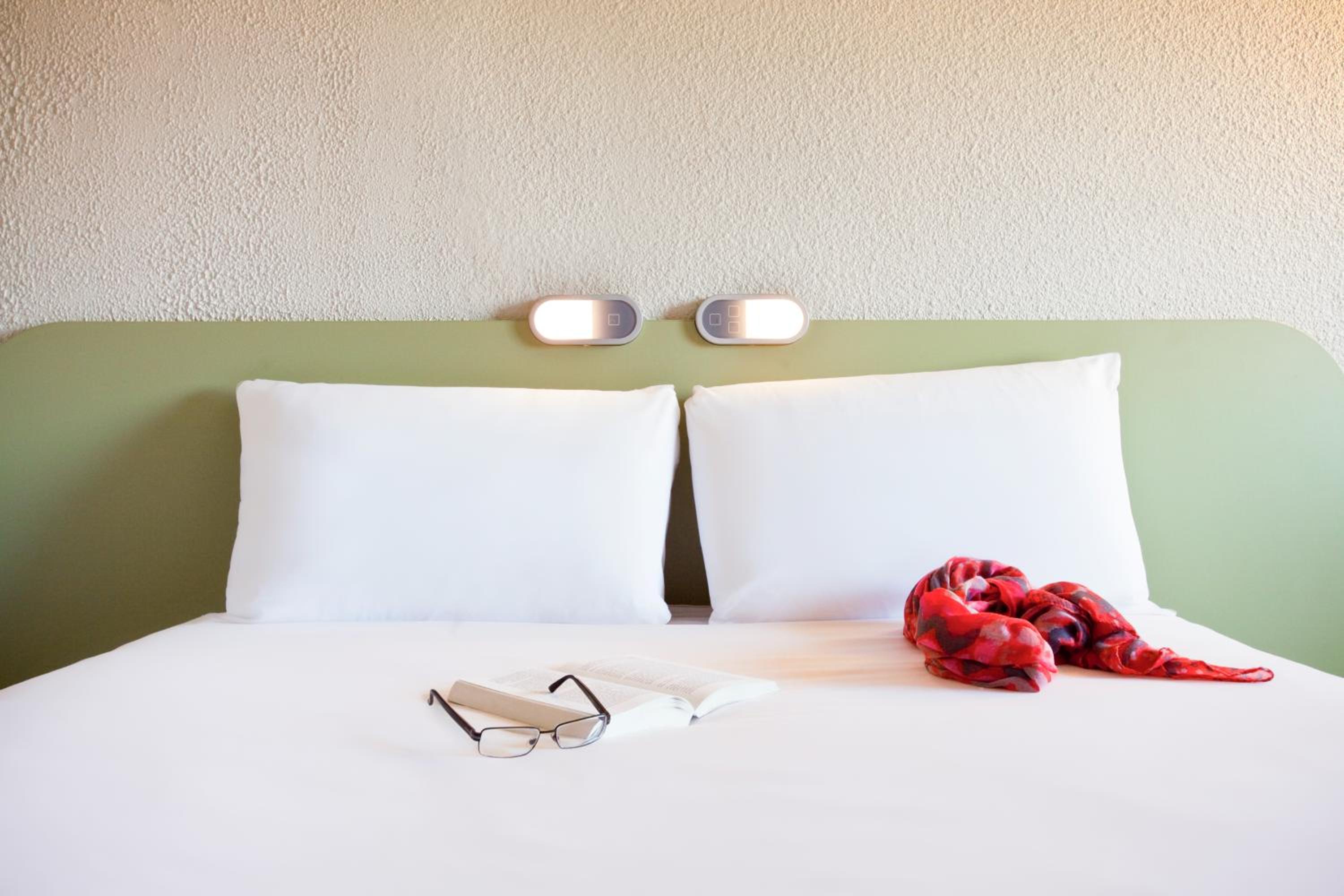 Standard Double Room - Photo 5