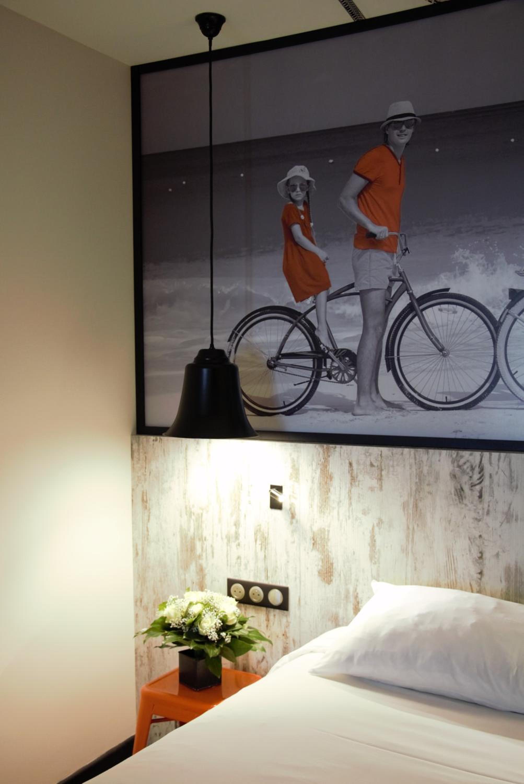 Standard Twin Room - Photo 3