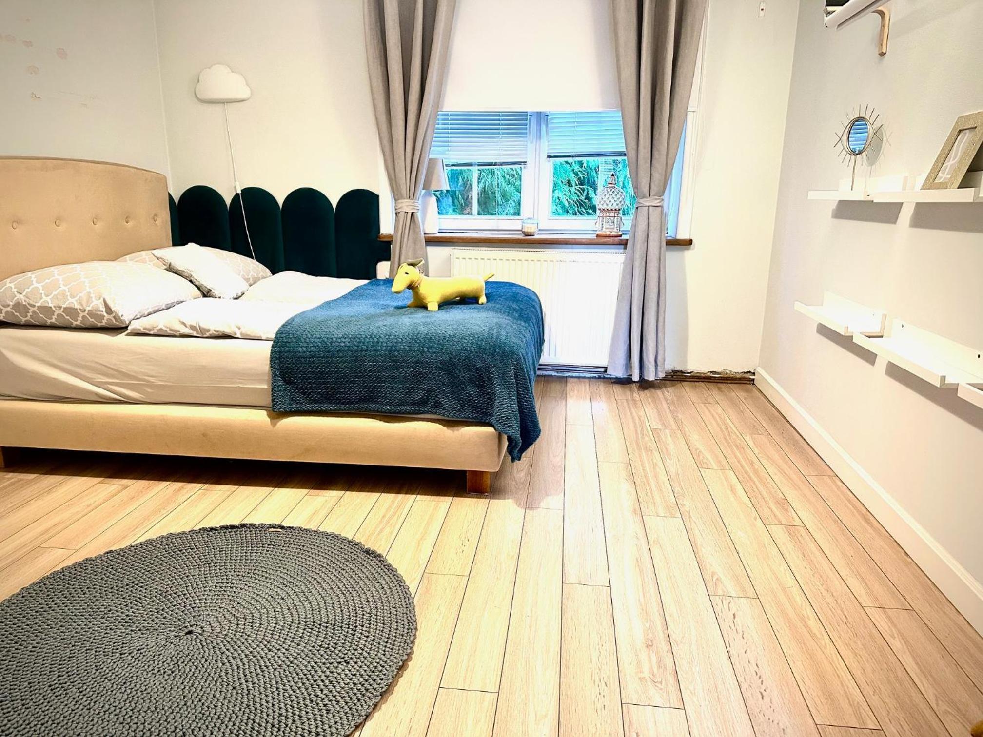 One-Bedroom Apartment photo 2