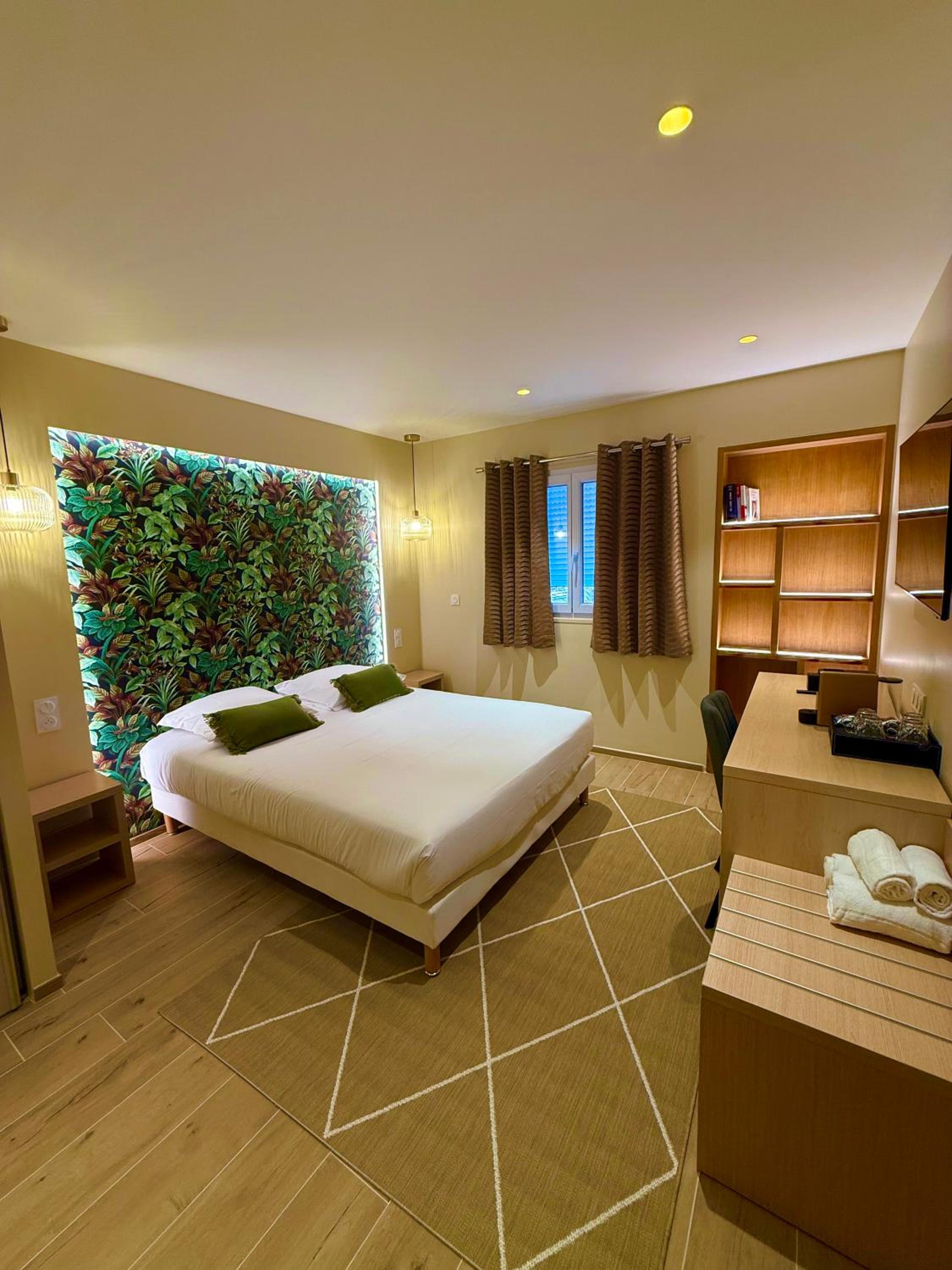 Superior Quadruple Room