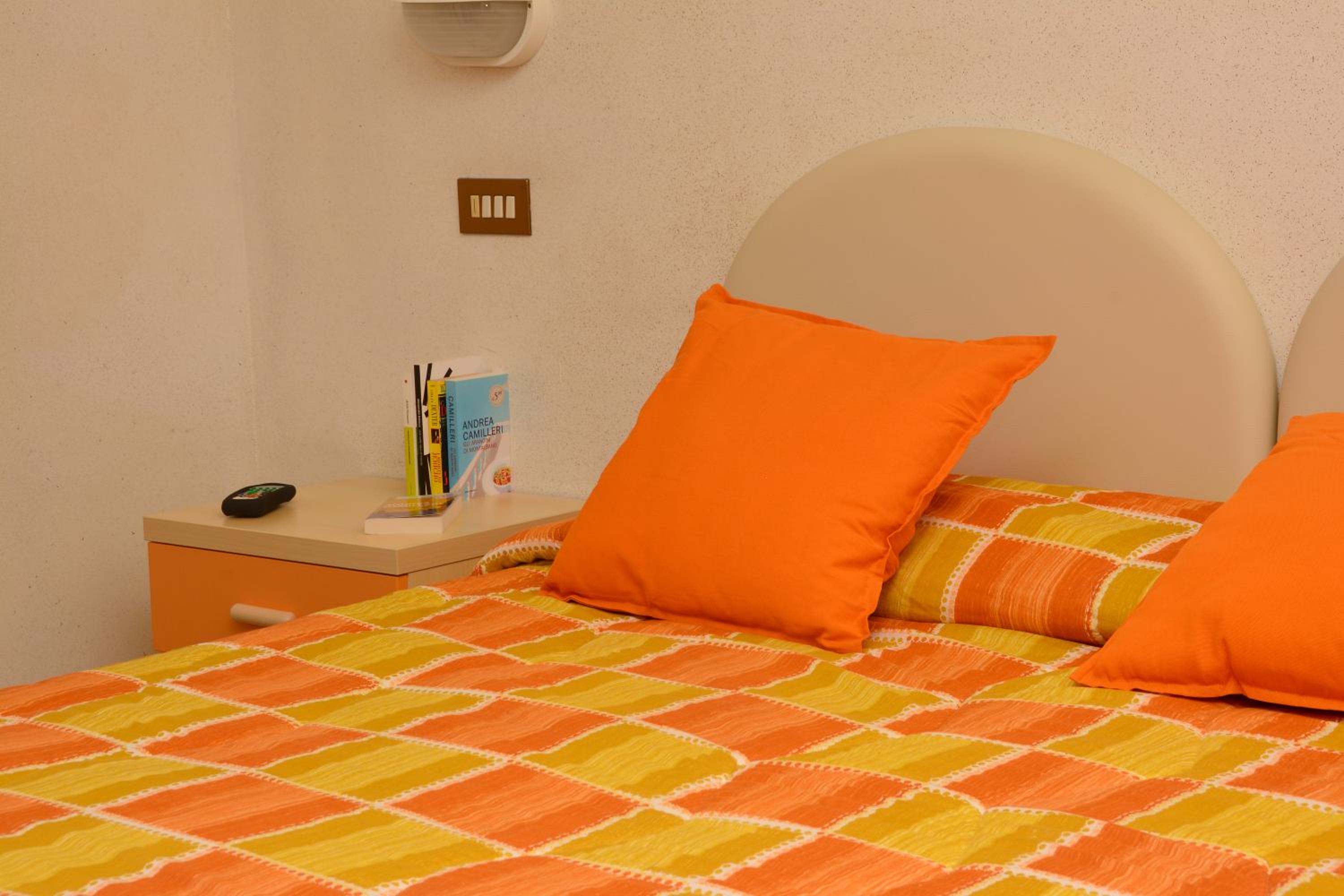 Double or Twin Room - Photo 3