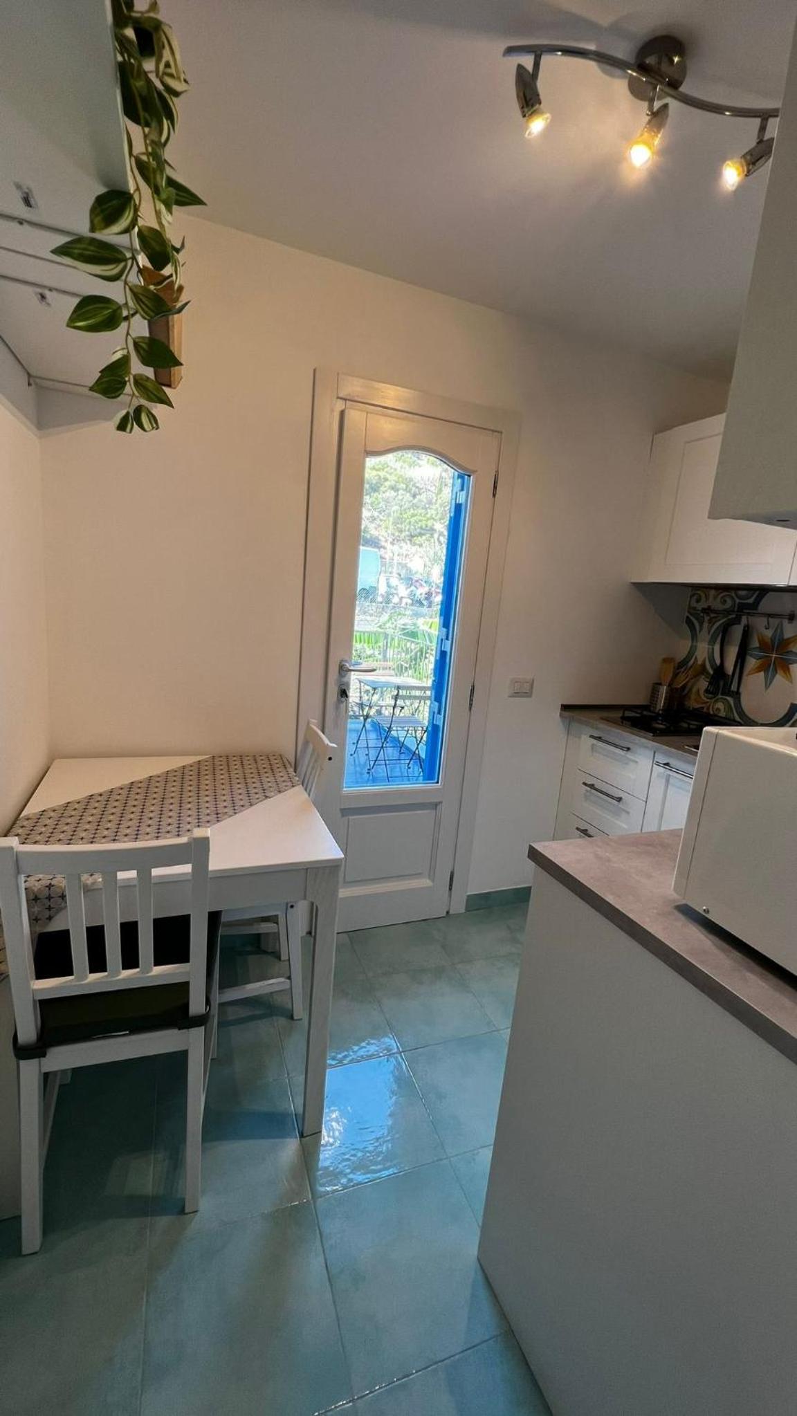 One-Bedroom Apartment with Garden View photo 2