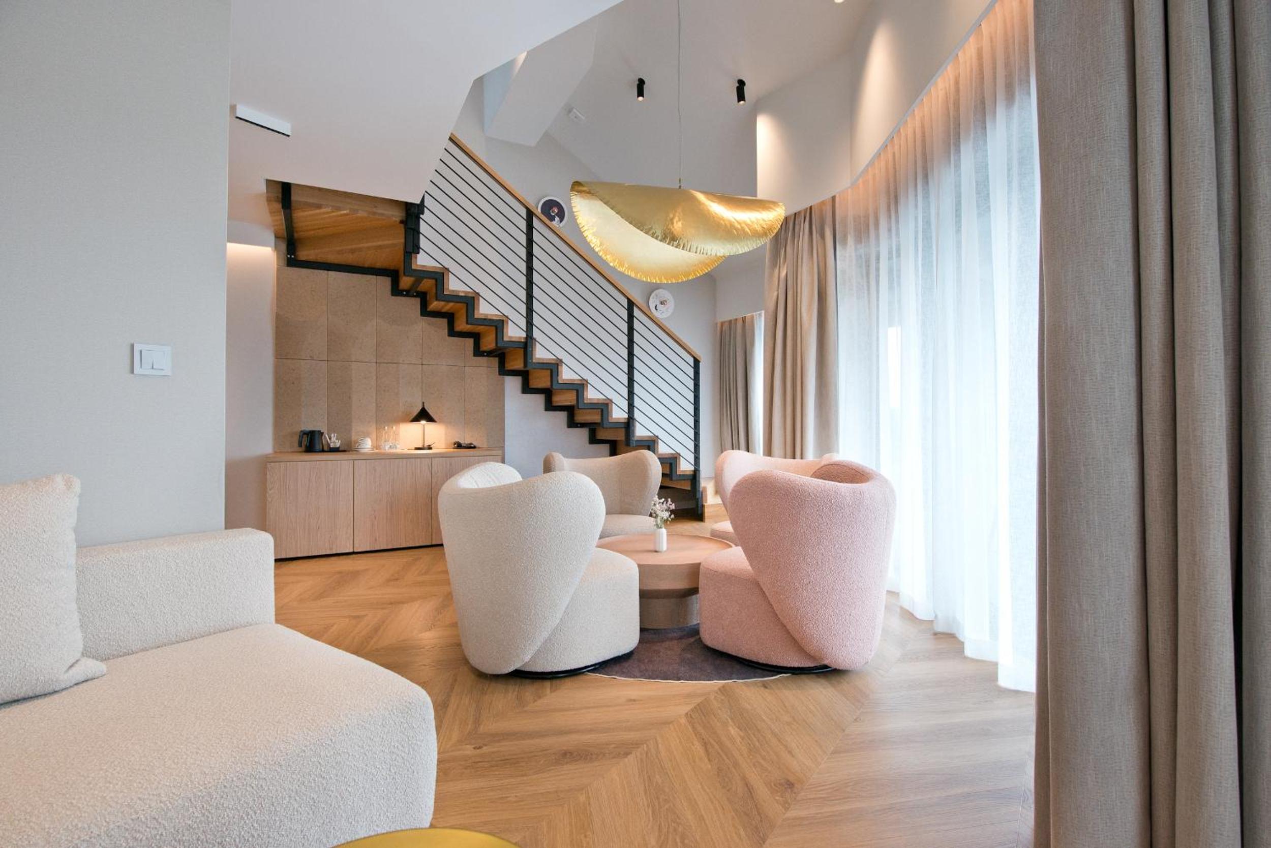 Apartment Premium with mezzanine