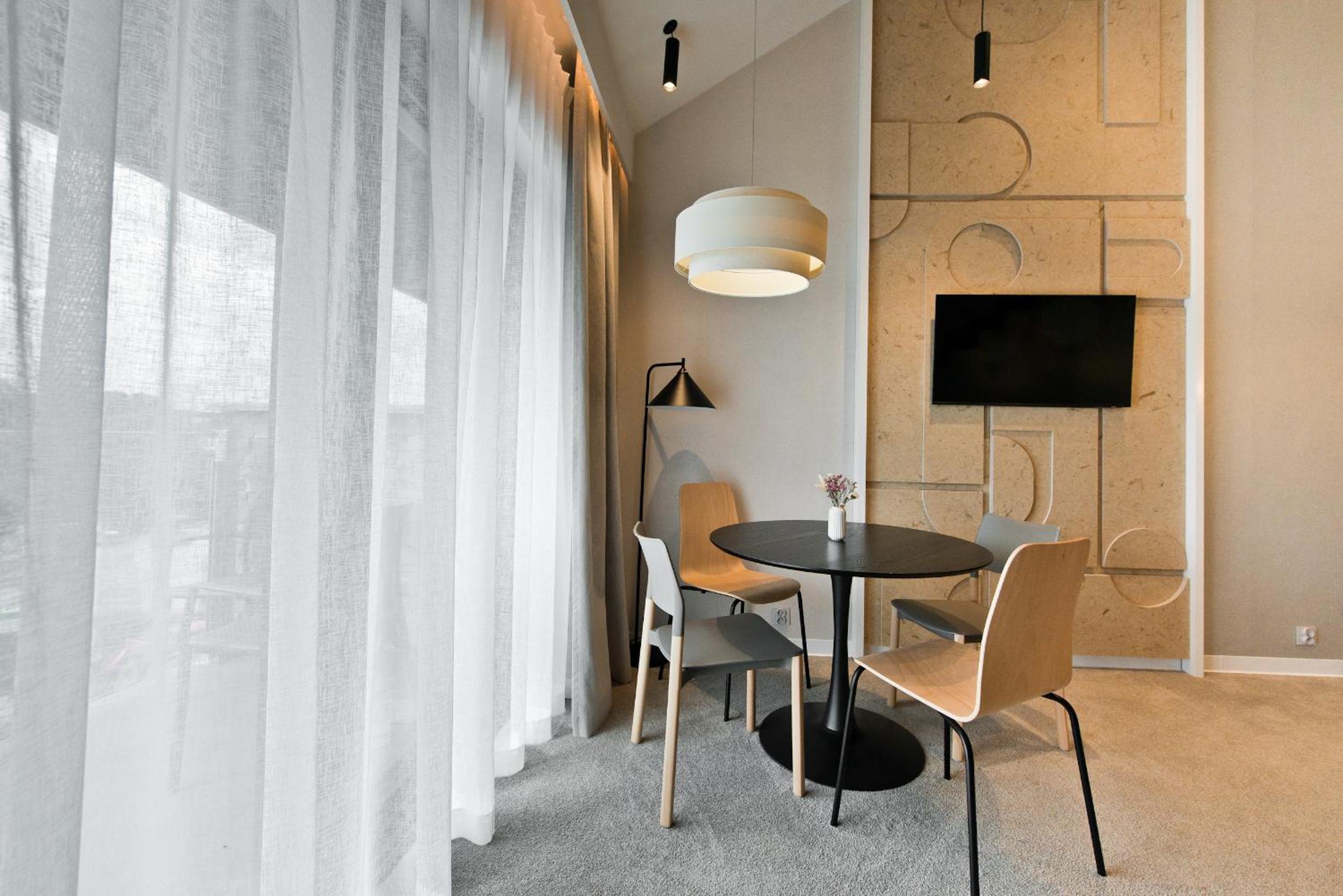 Deluxe One-Bedroom Apartment with mezzanine