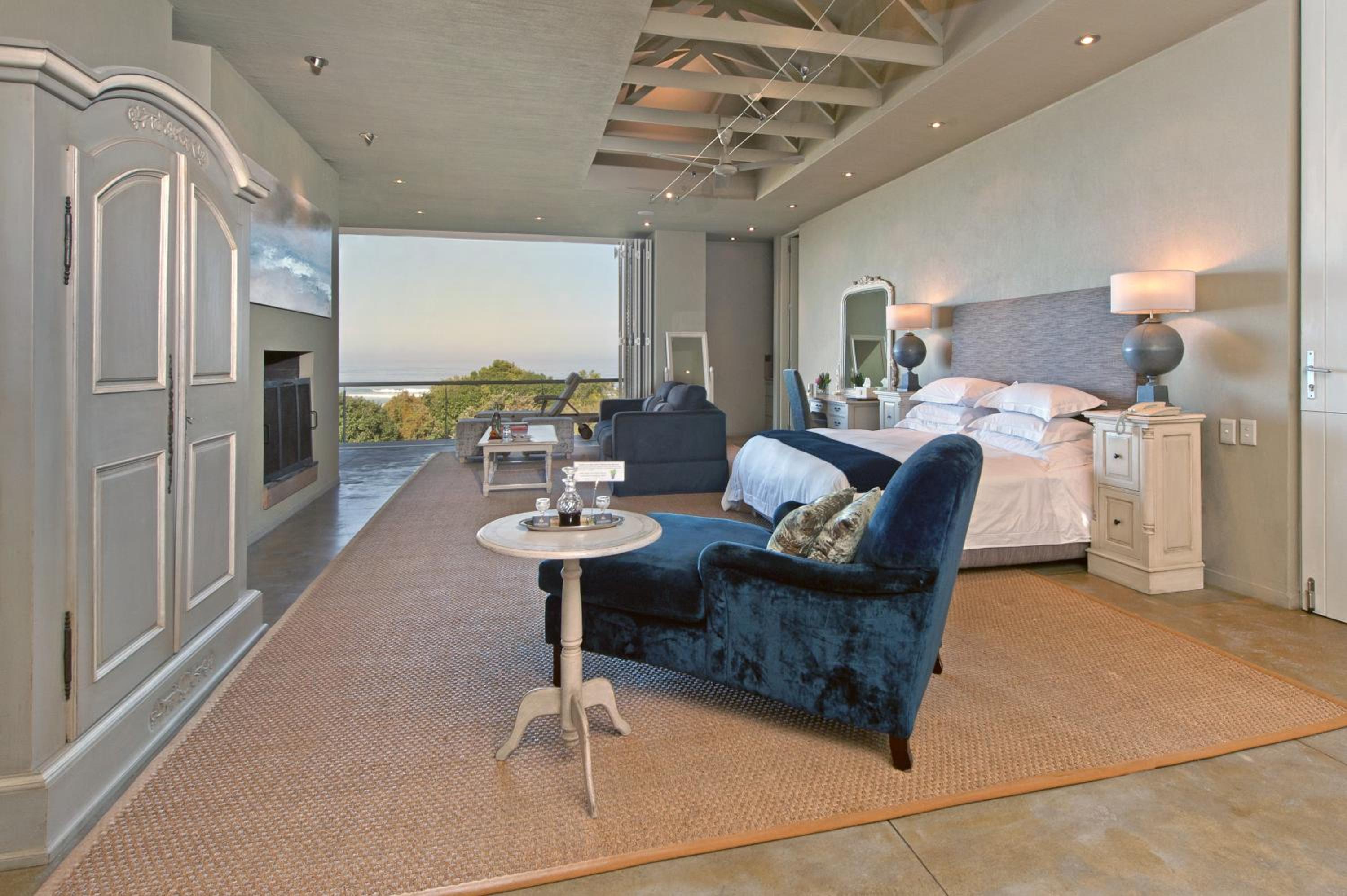 Southern Right Suite - Photo 8