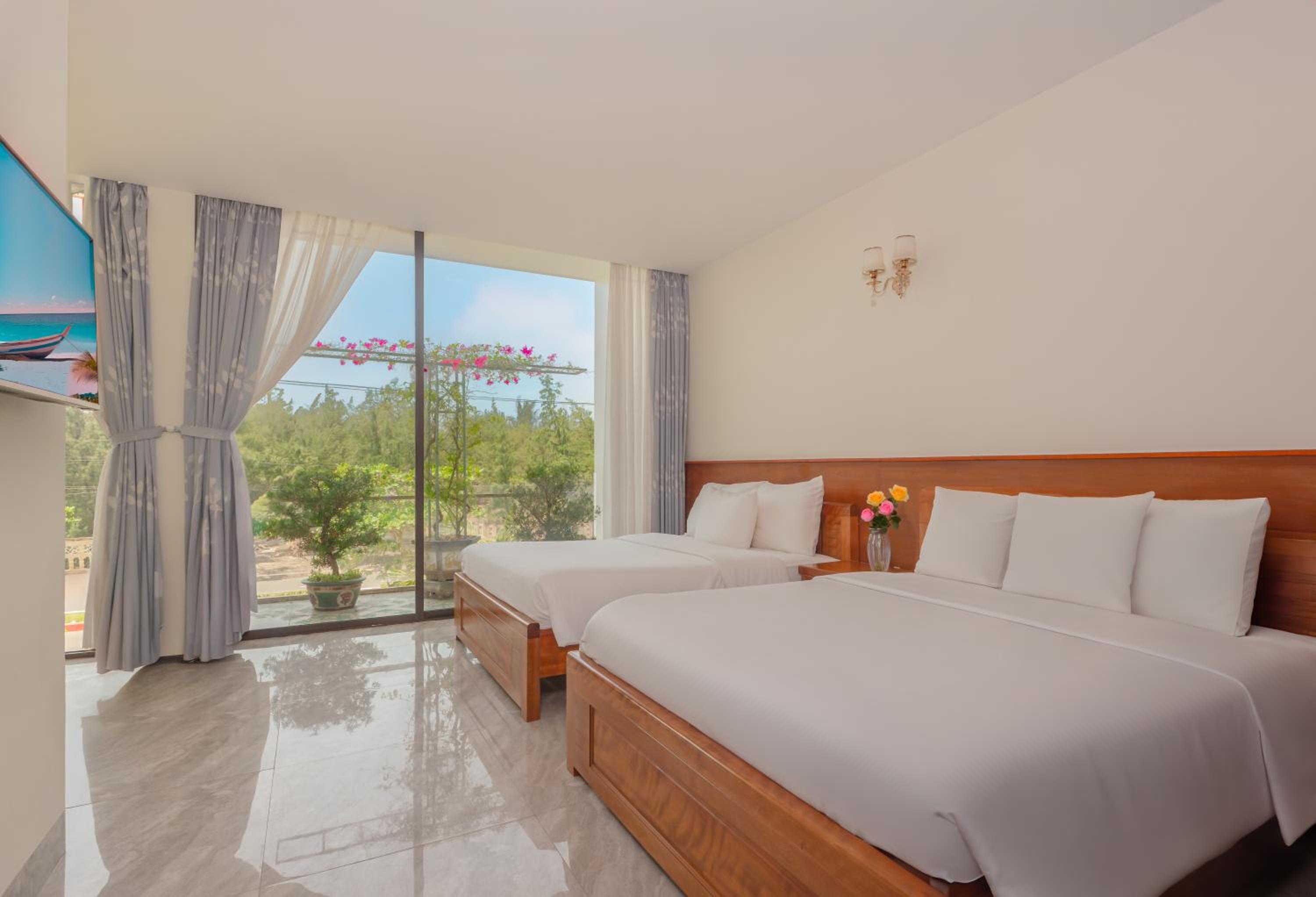 Family Suite with Balcony