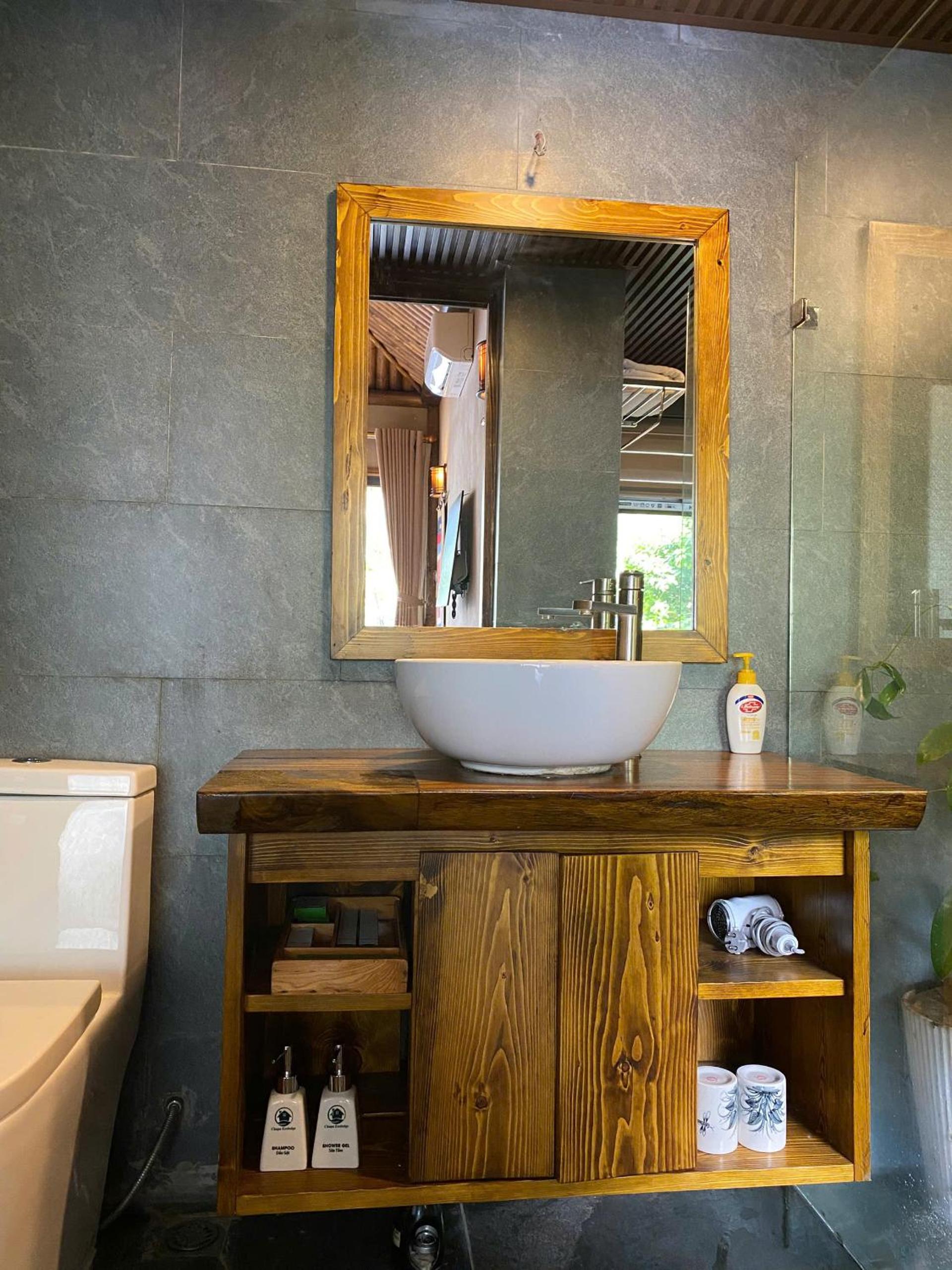 Superior Bungalow photo 1