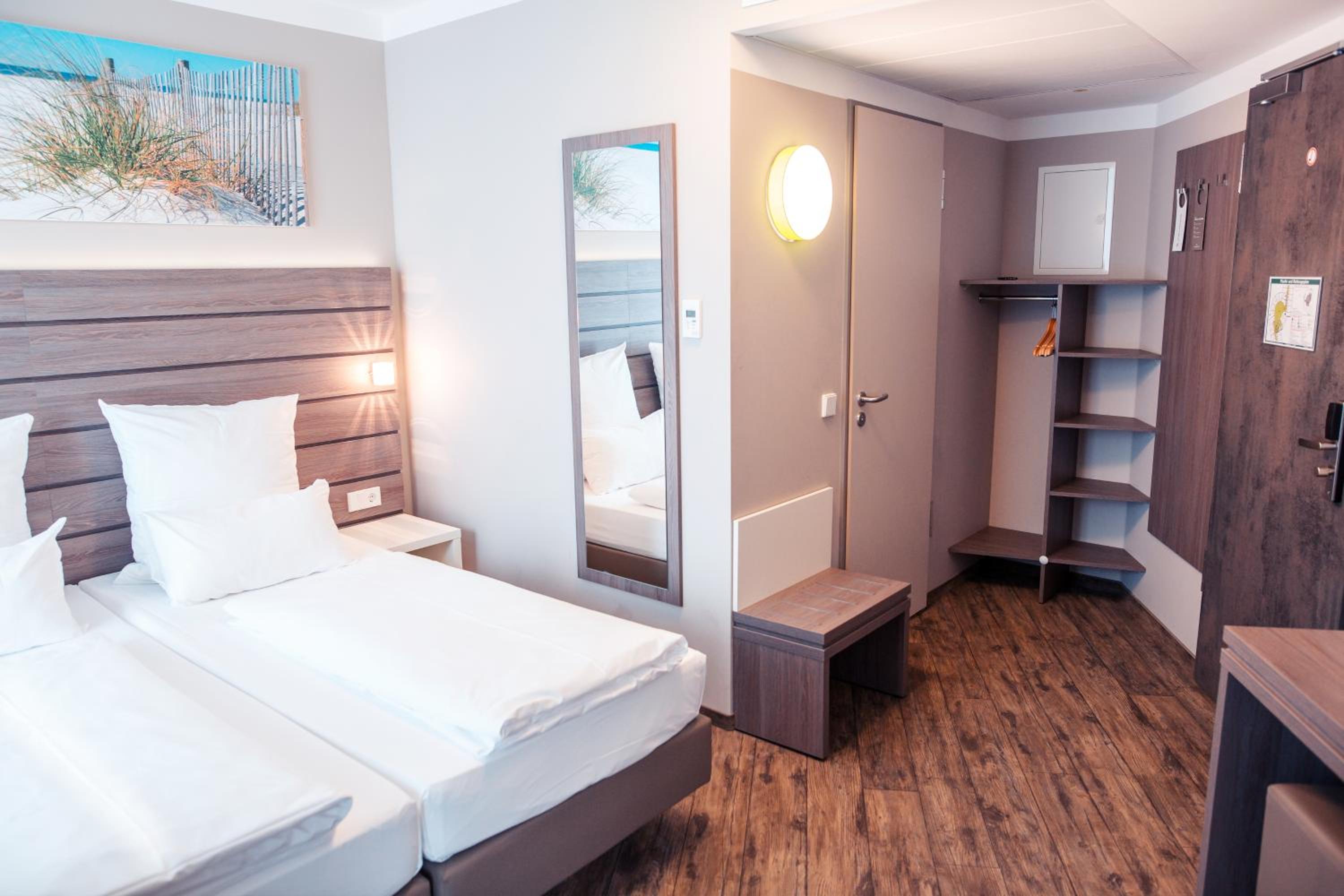 Standard Twin Room photo 3