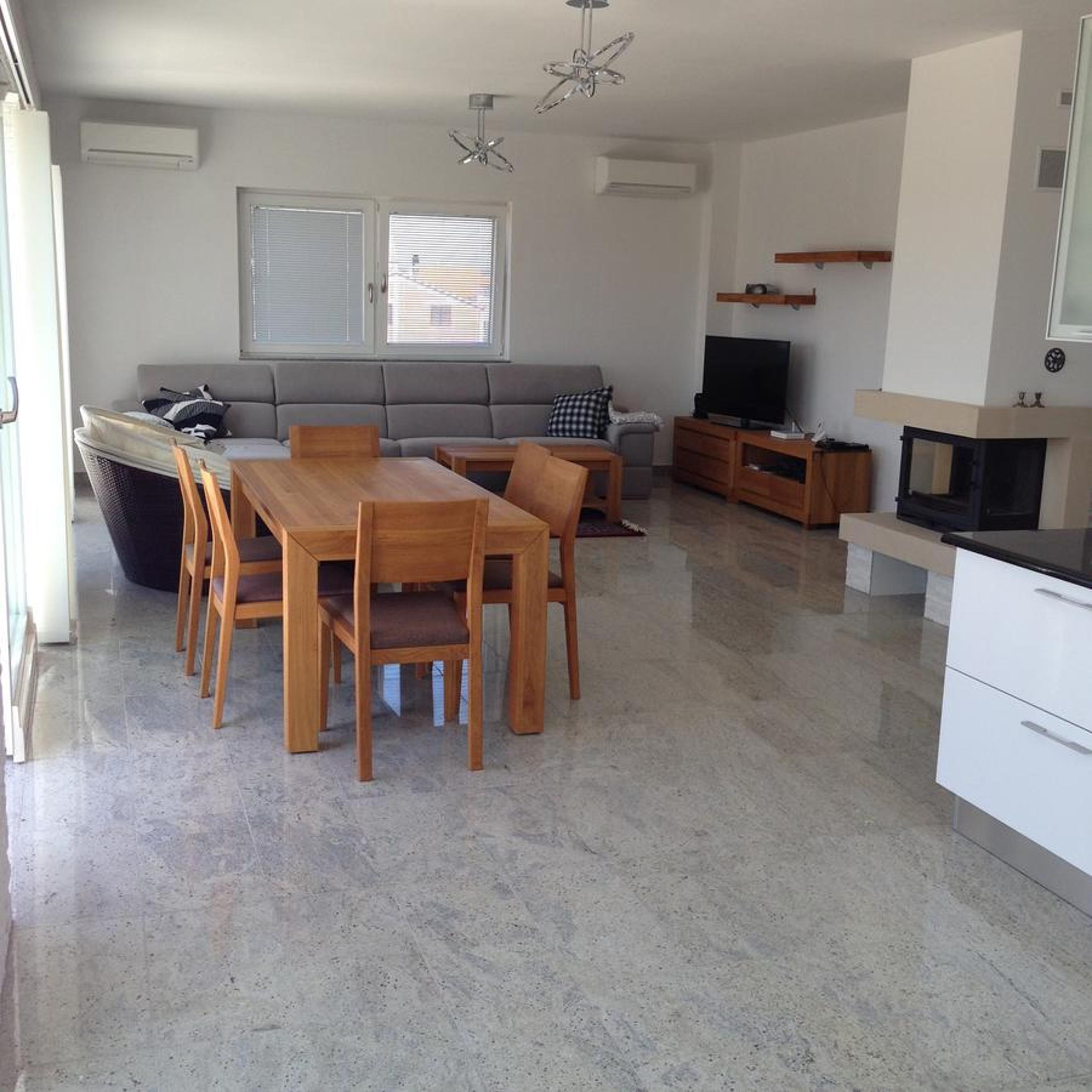 Appartamento con Vista Piscina 