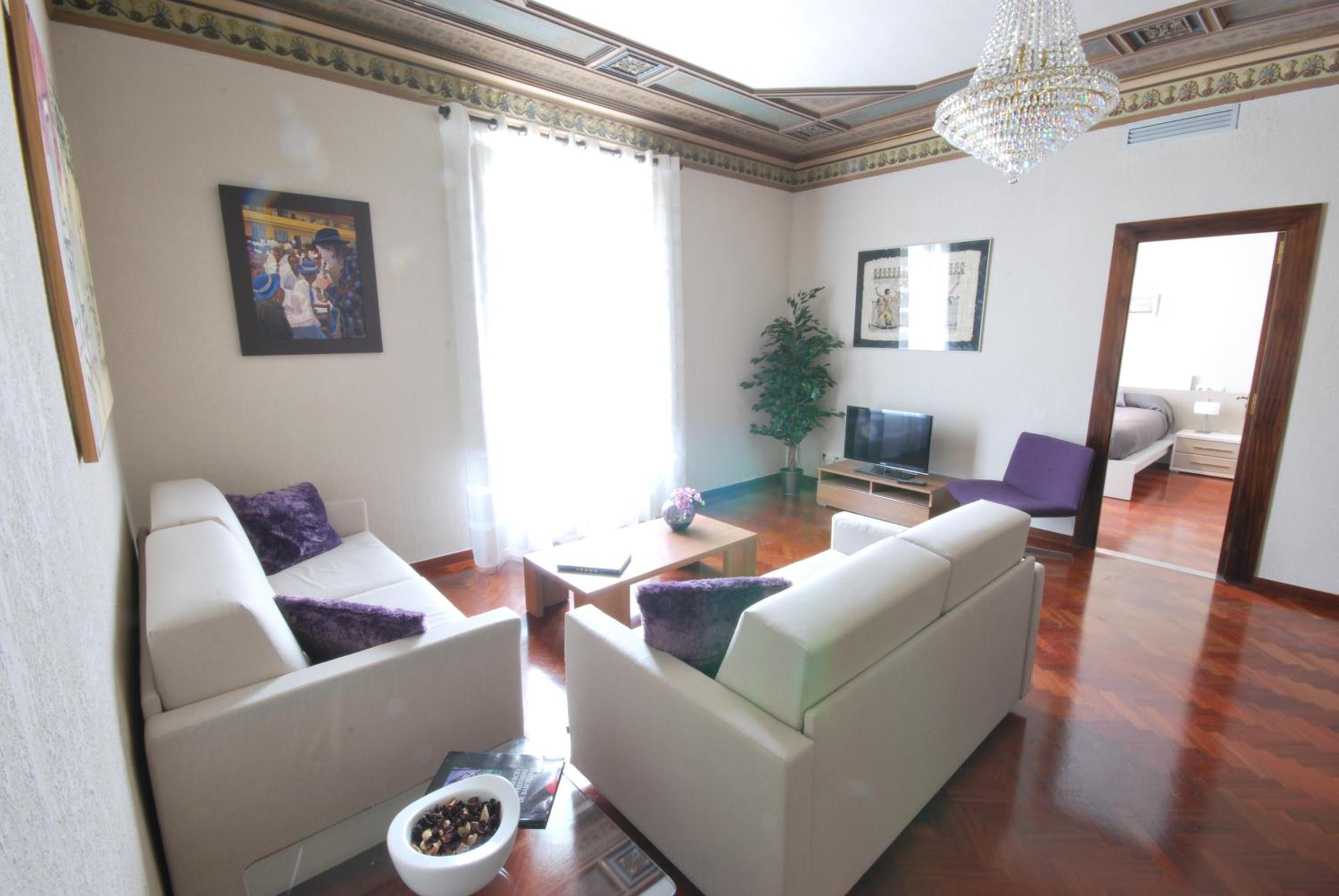 Four-Bedroom Apartment photo 2