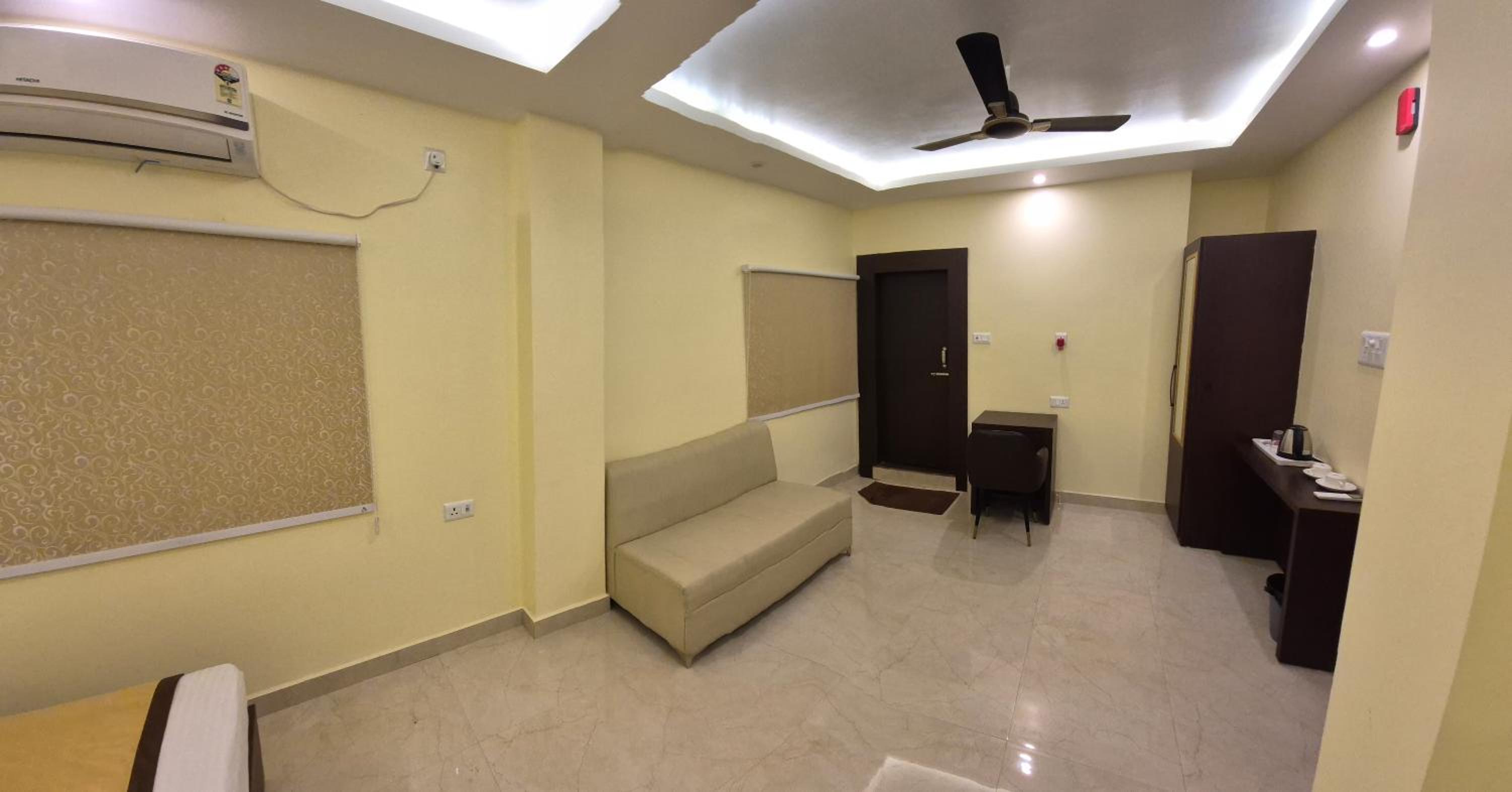 Deluxe Triple Room photo 2