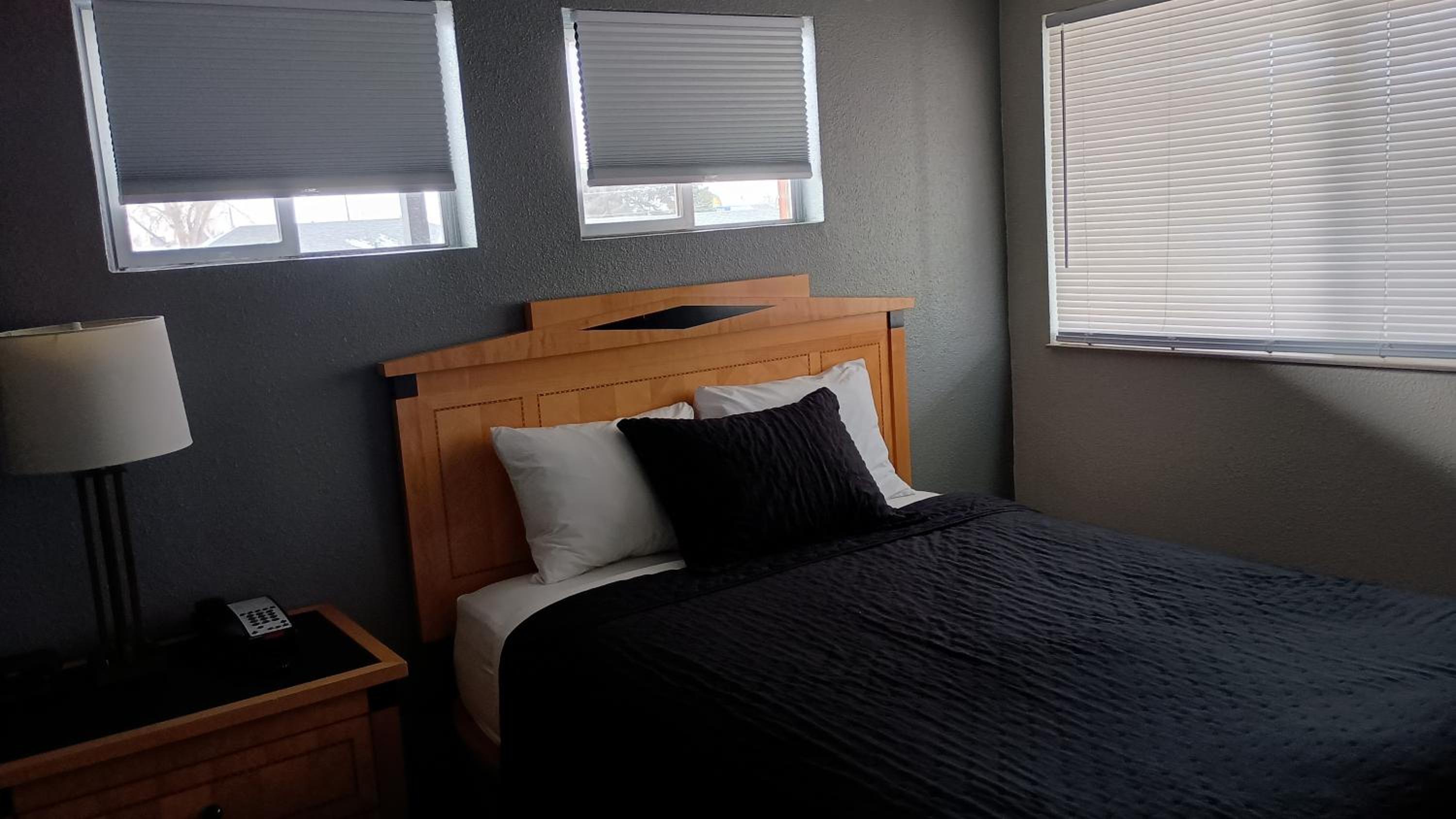 Standard Double Room - Photo 4