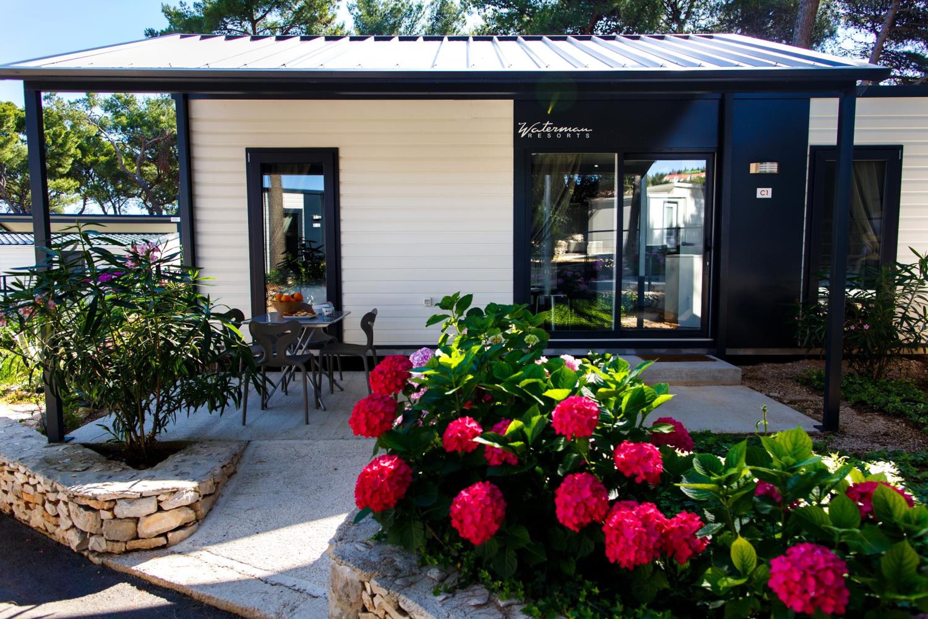 Two-Bedroom Mobile Home photo 2