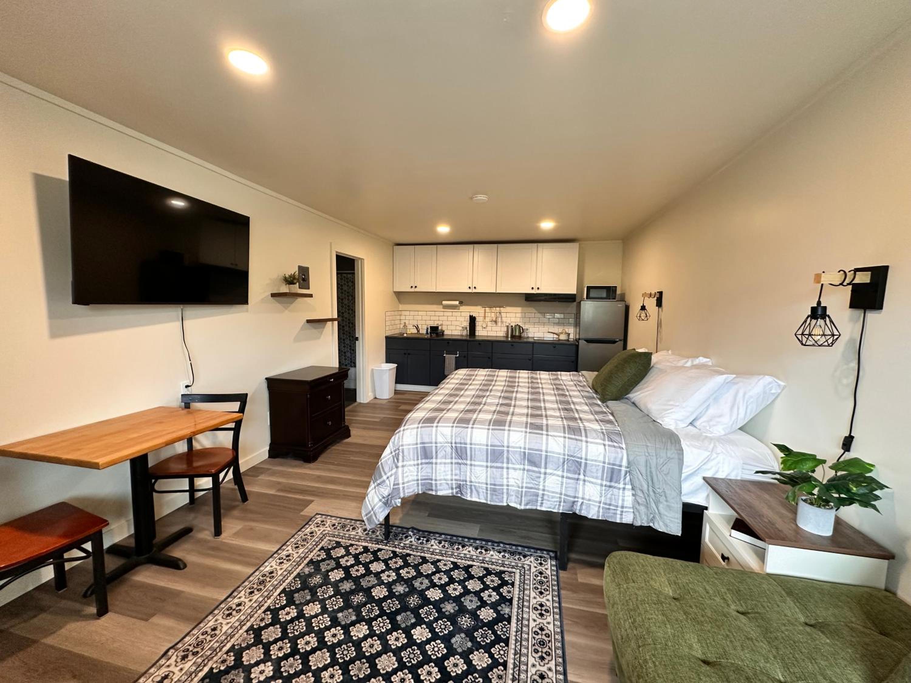 King Studio with Sofa Bed photo 2