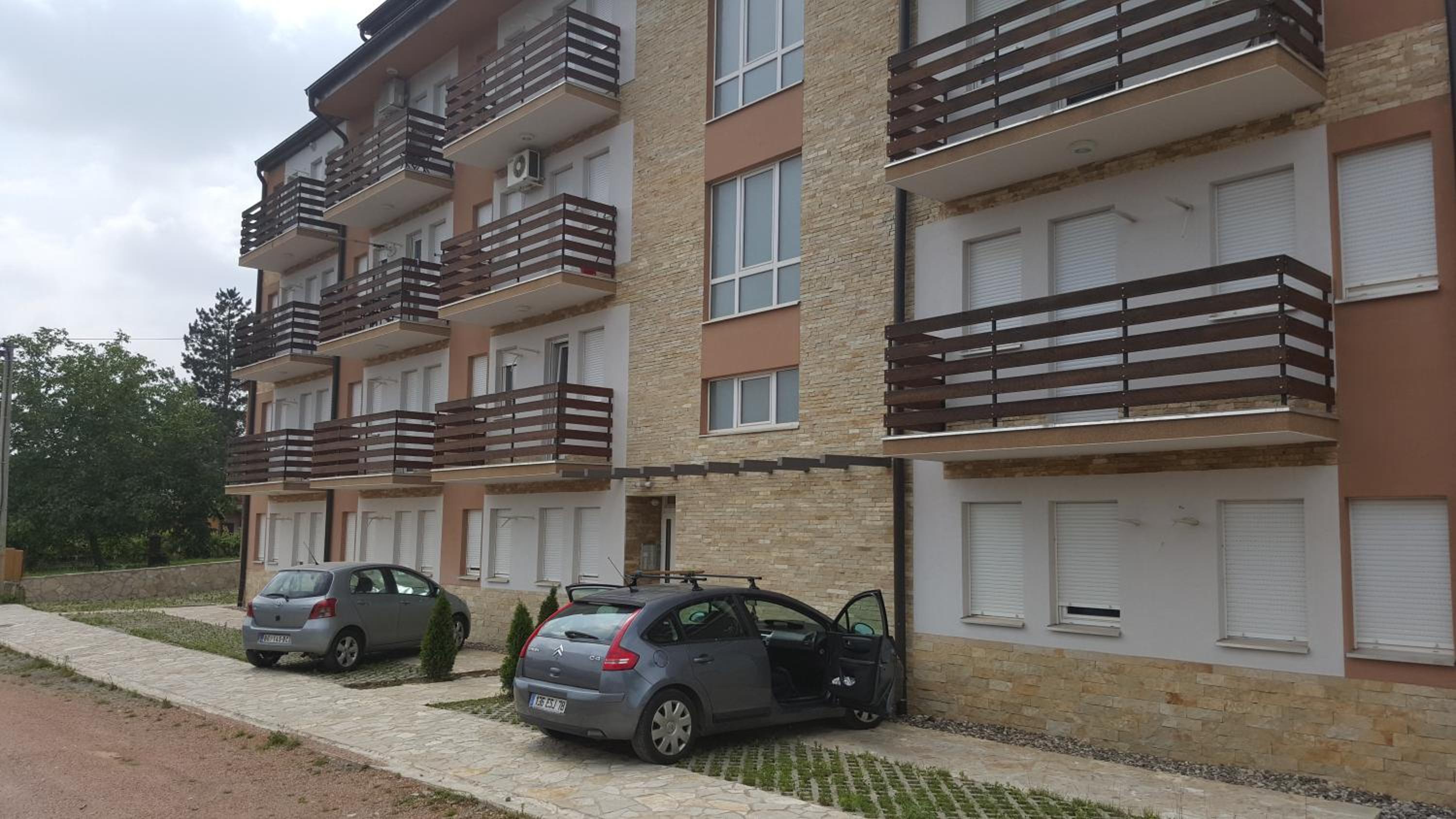 Apartment with Mountain View photo 3