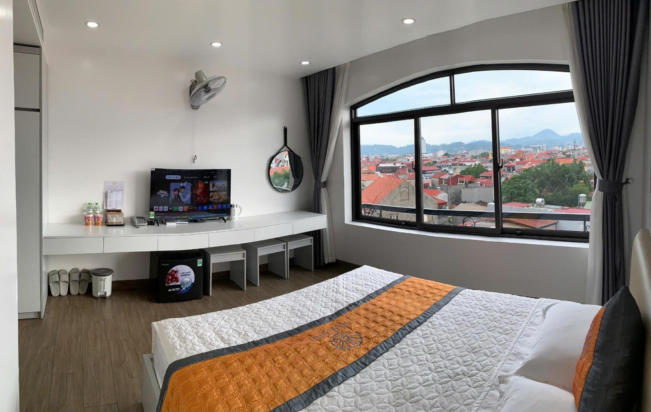 Standard King Room