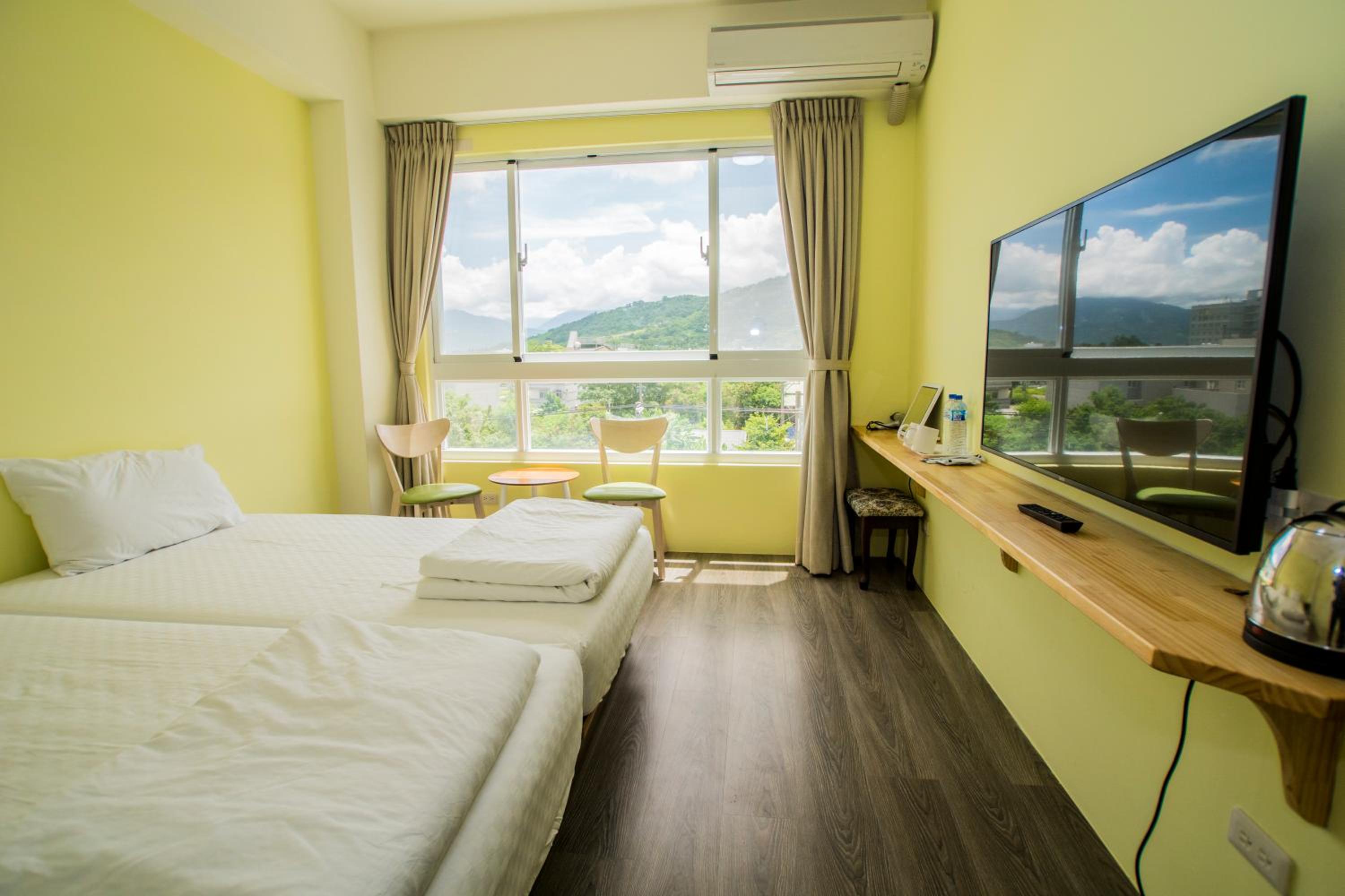 Comfort Twin Room