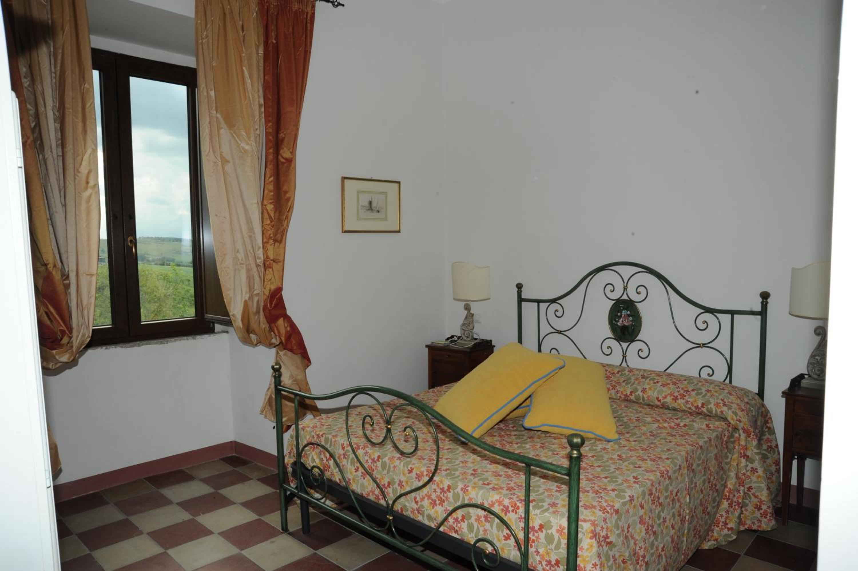 Double Room with Private Bathroom photo 1