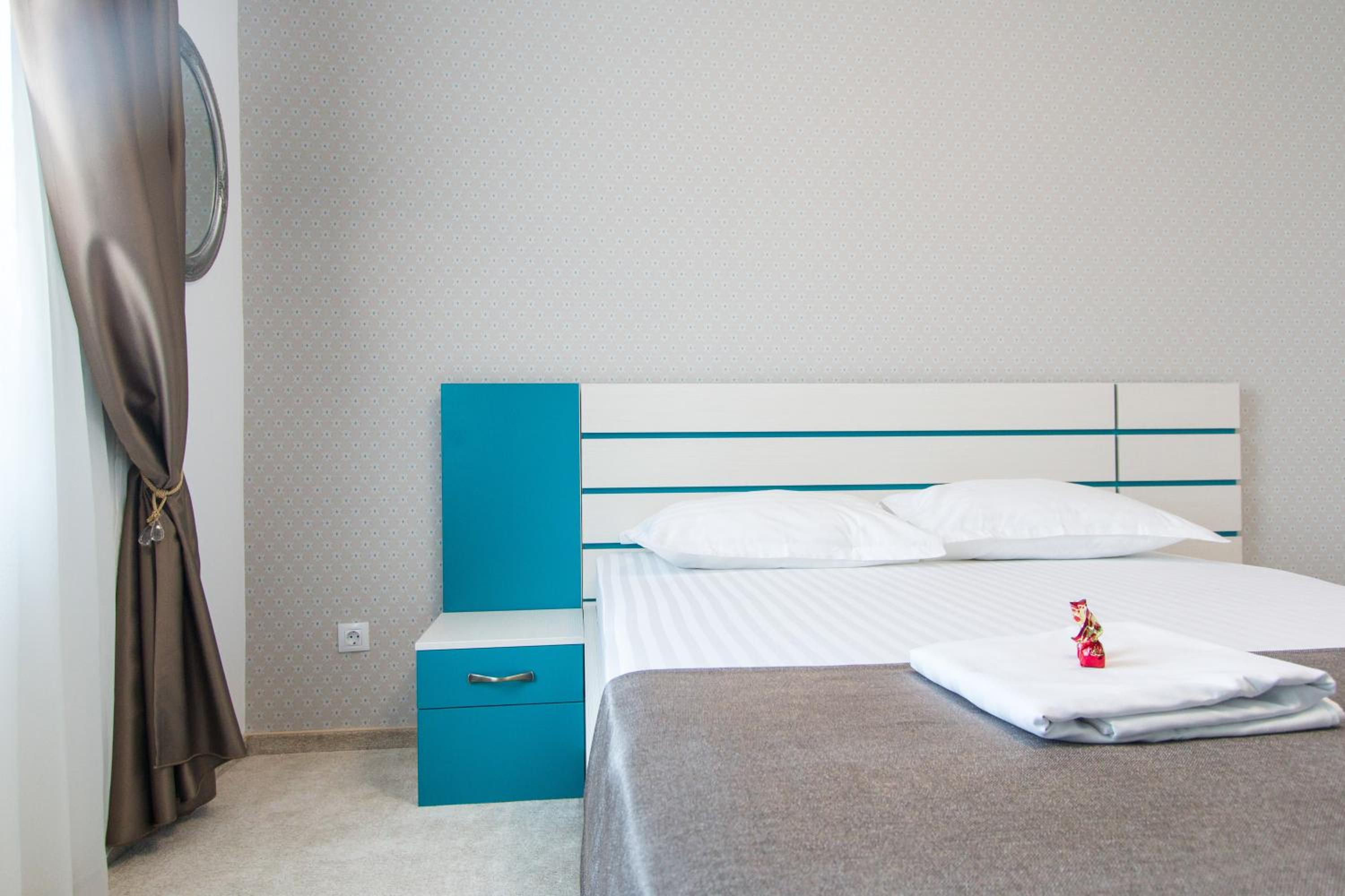 Double Room - Photo 13