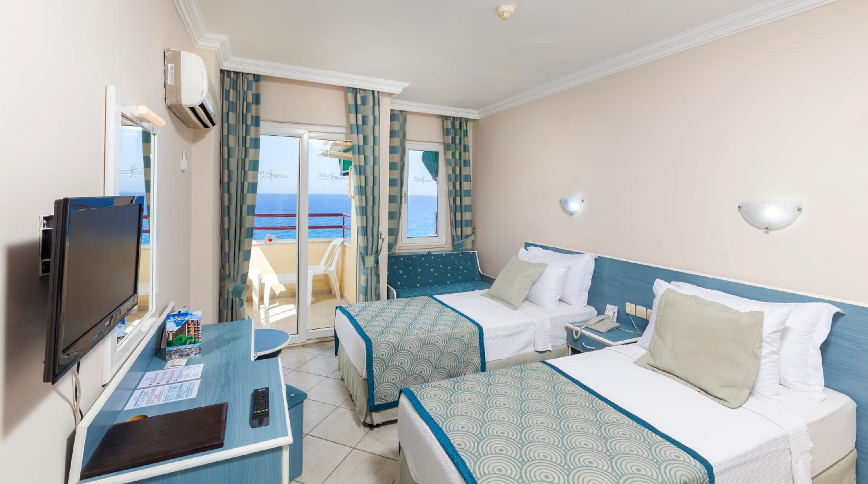 Standard Double Room - Photo 7