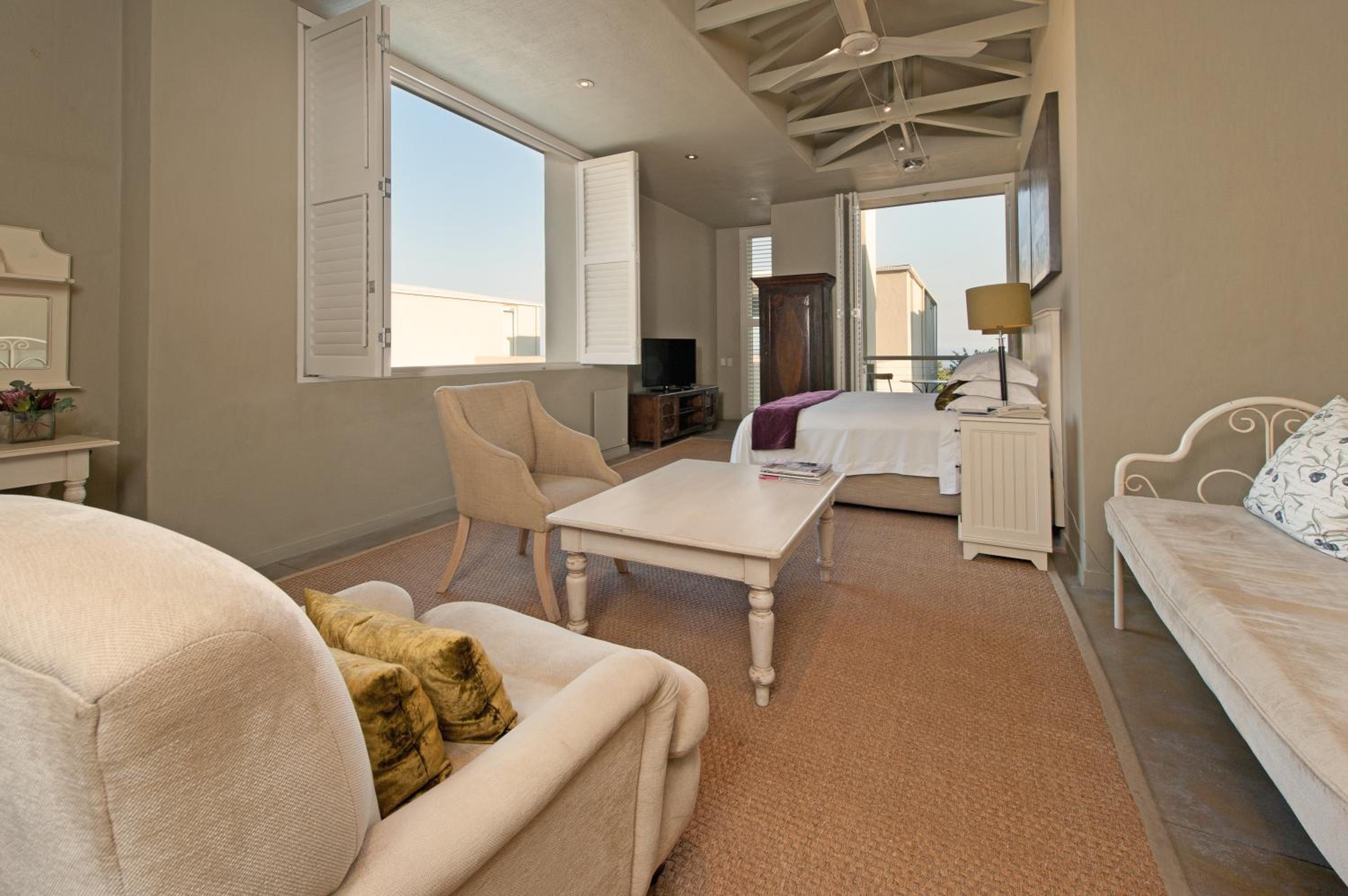 Olive Deluxe Room - Photo 8