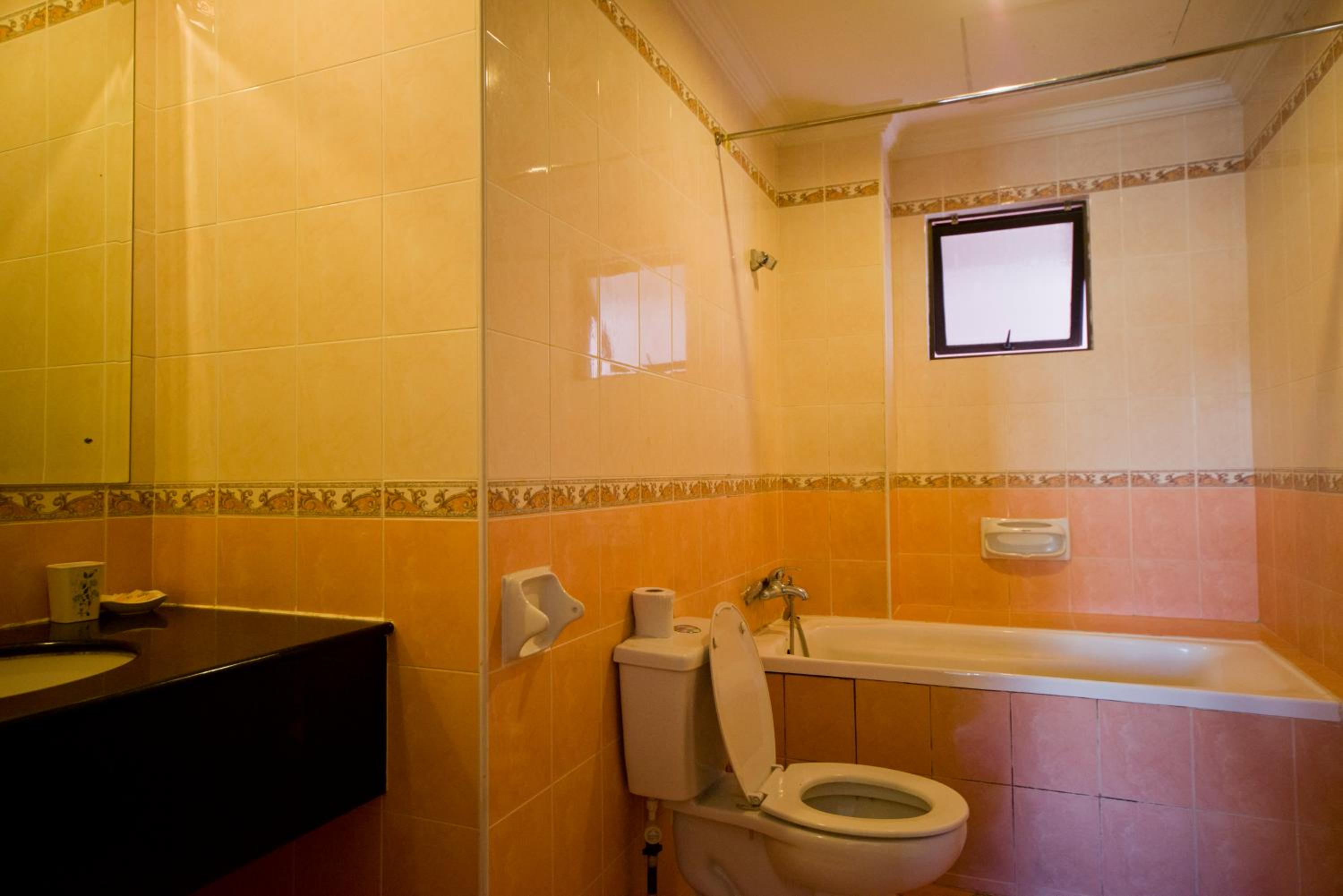 Three-Bedroom Apartment - Photo 35