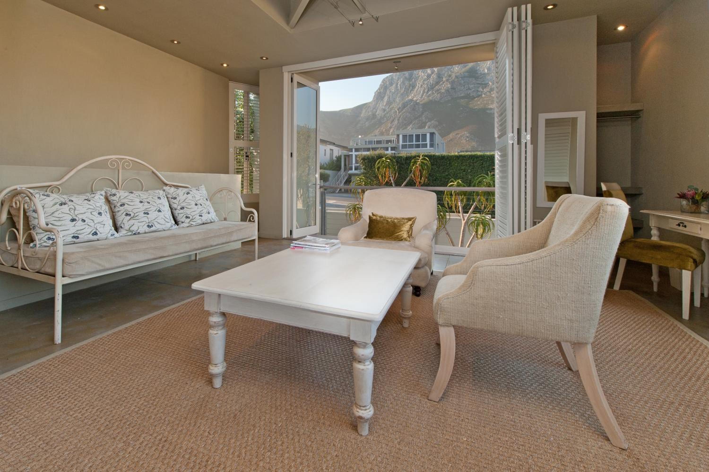 Olive Deluxe Room - Photo 2