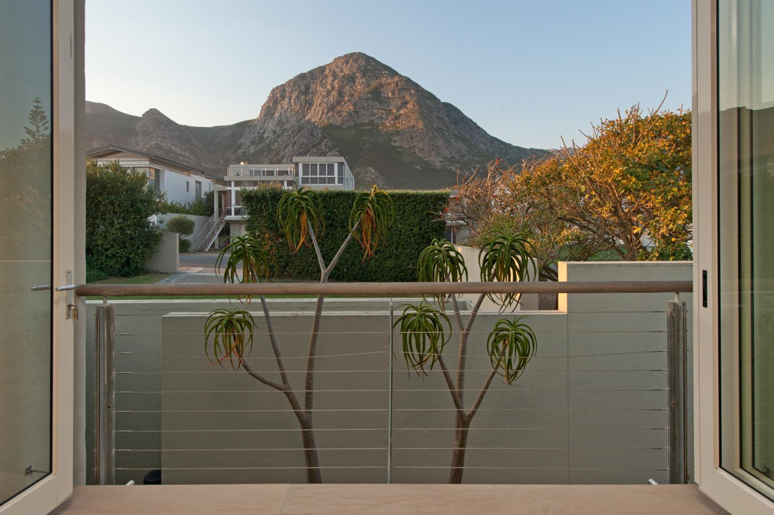 Olive Deluxe Room - Photo 10
