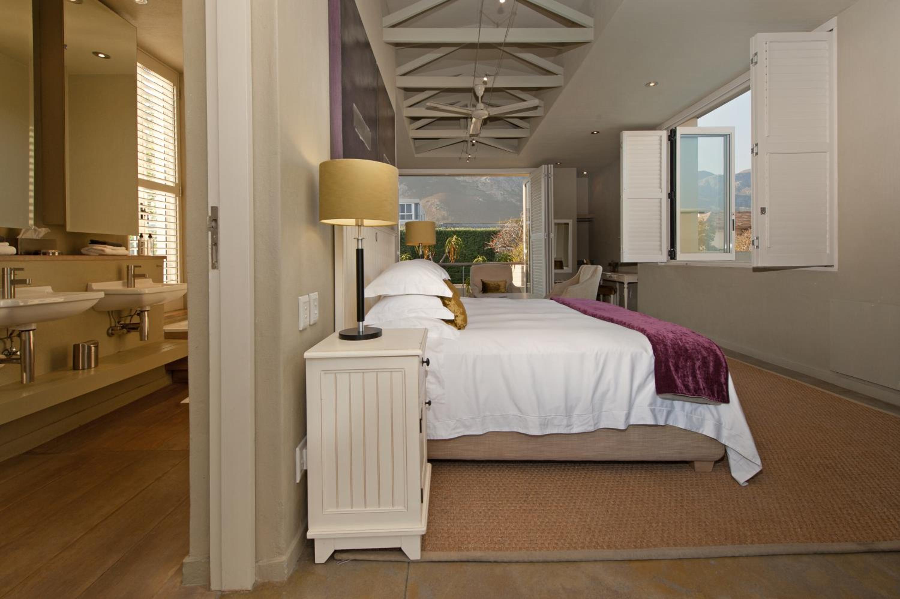 Olive Deluxe Room - Photo 1