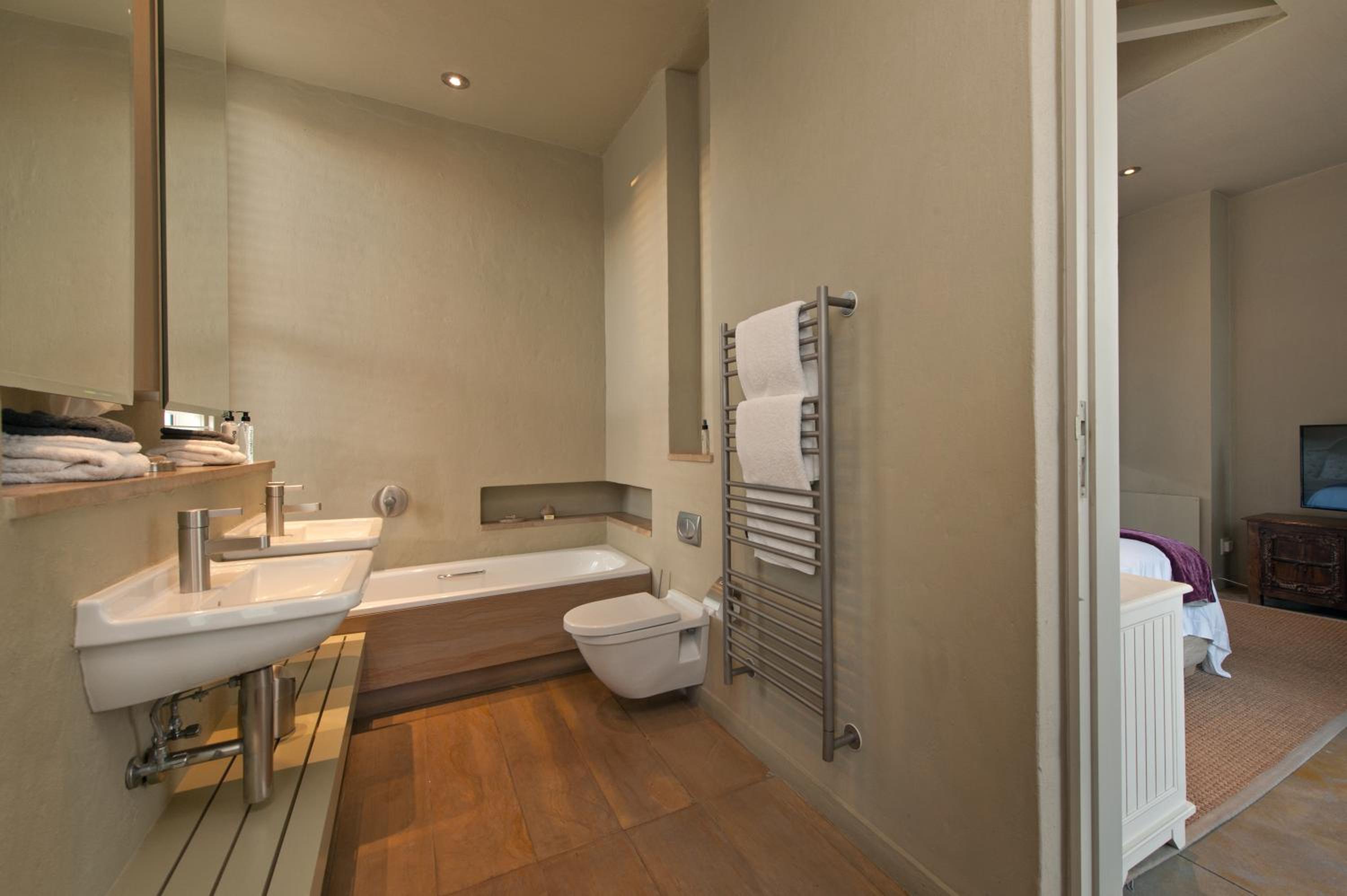 Olive Deluxe Room - Photo 11