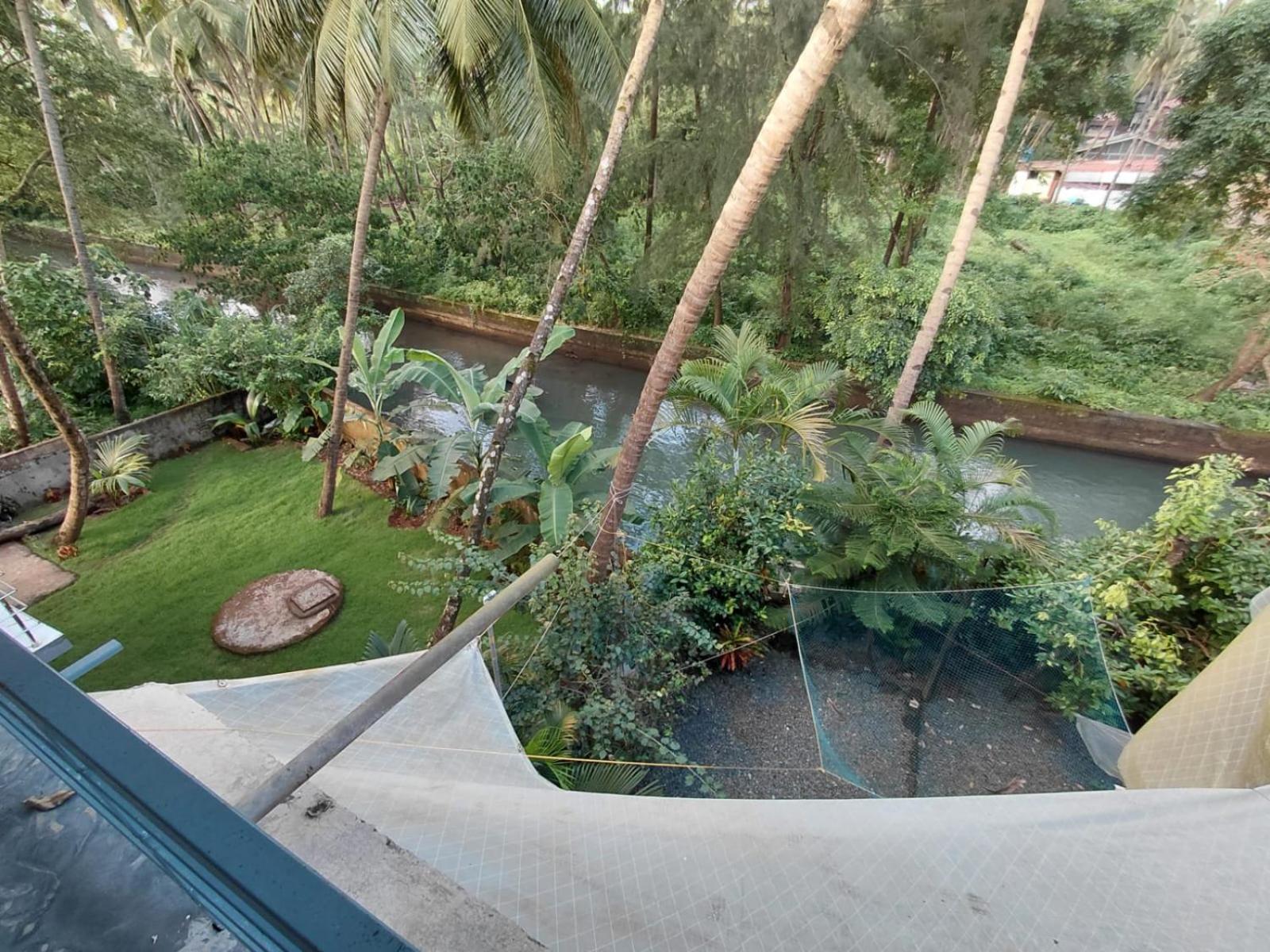 Deluxe Double Room with Balcony photo 1