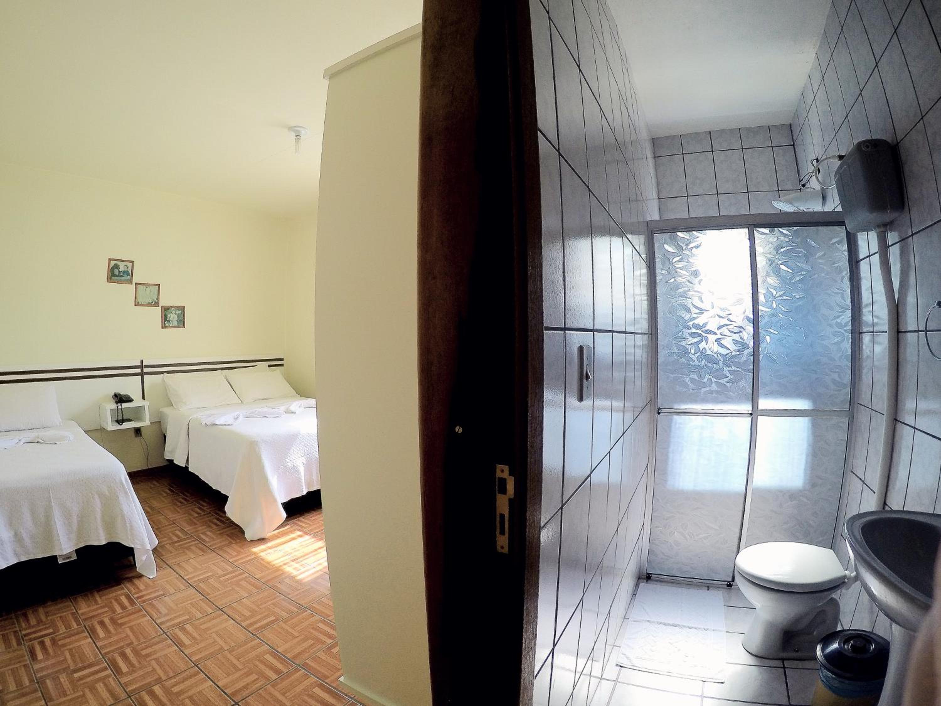 Double Room with Private Bathroom photo 3