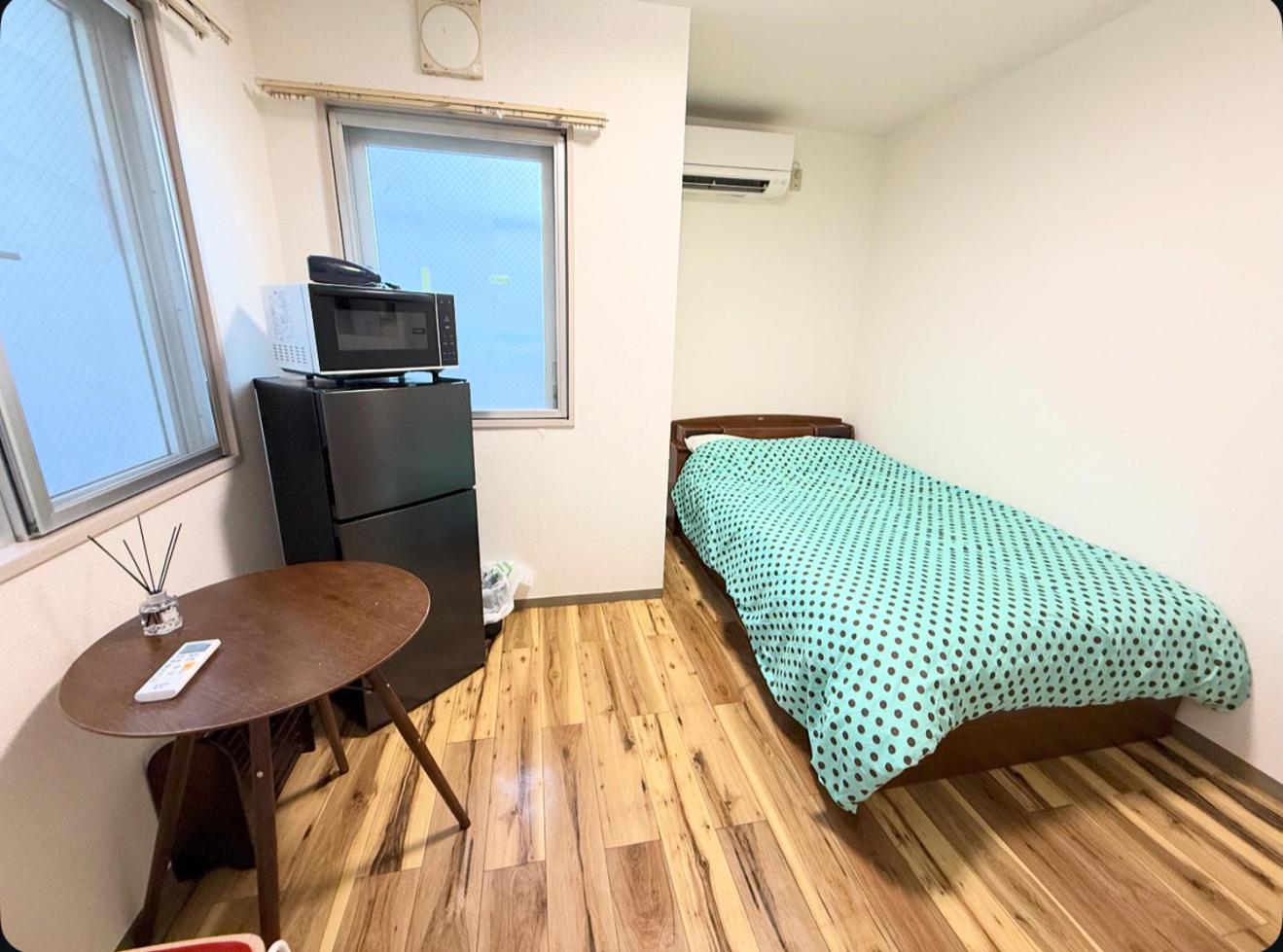 Economy Twin Room photo 1