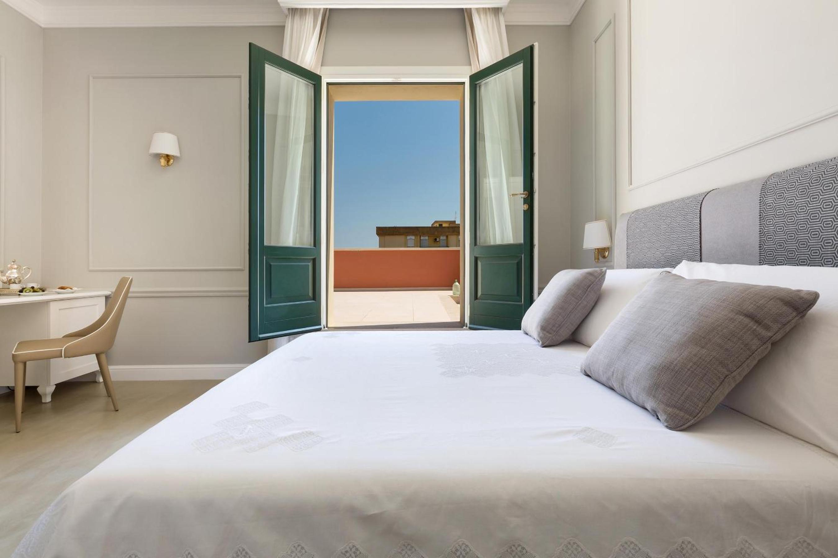 Deluxe Triple Room photo 3