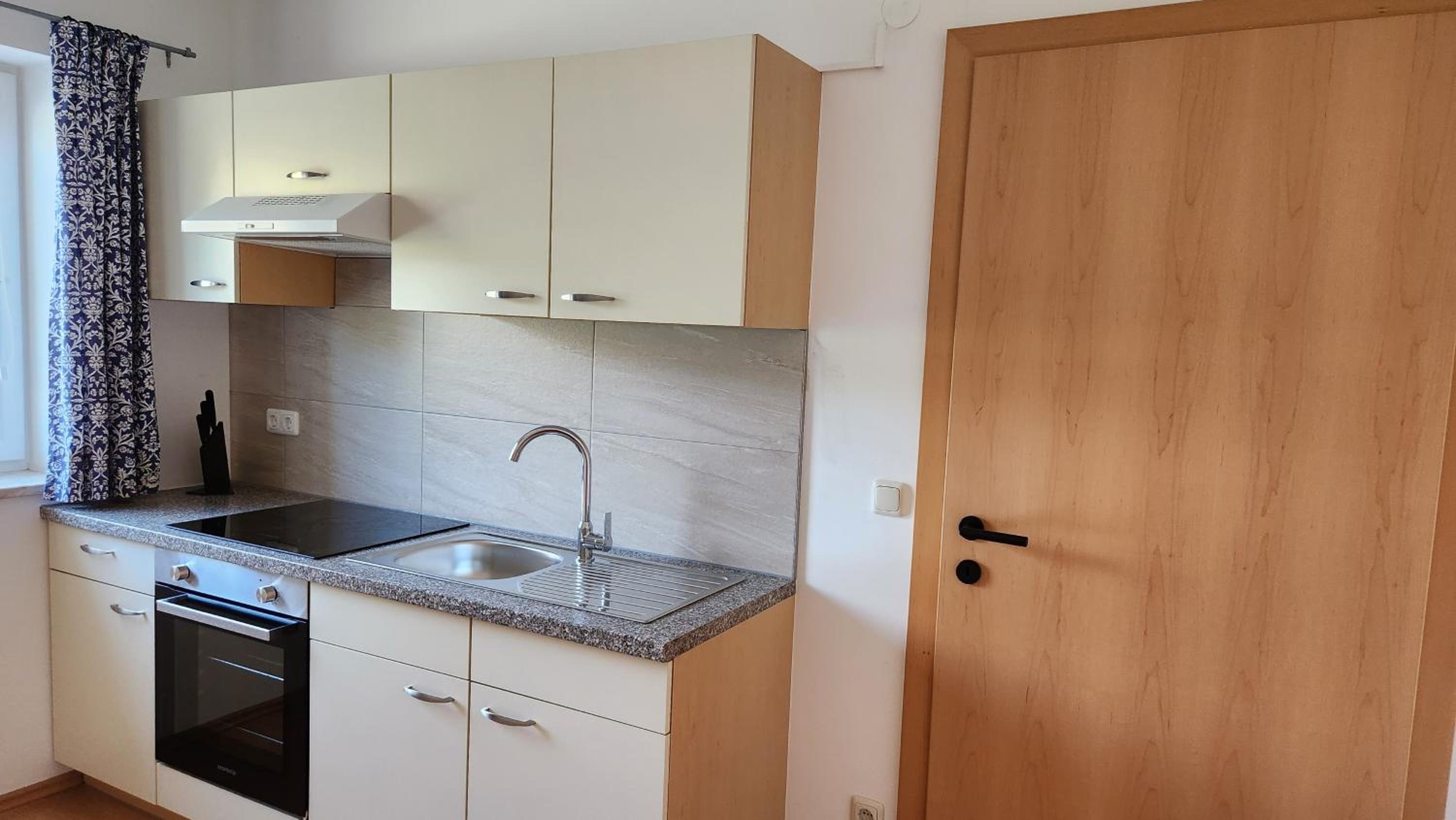 Apartment - Split Level photo 2