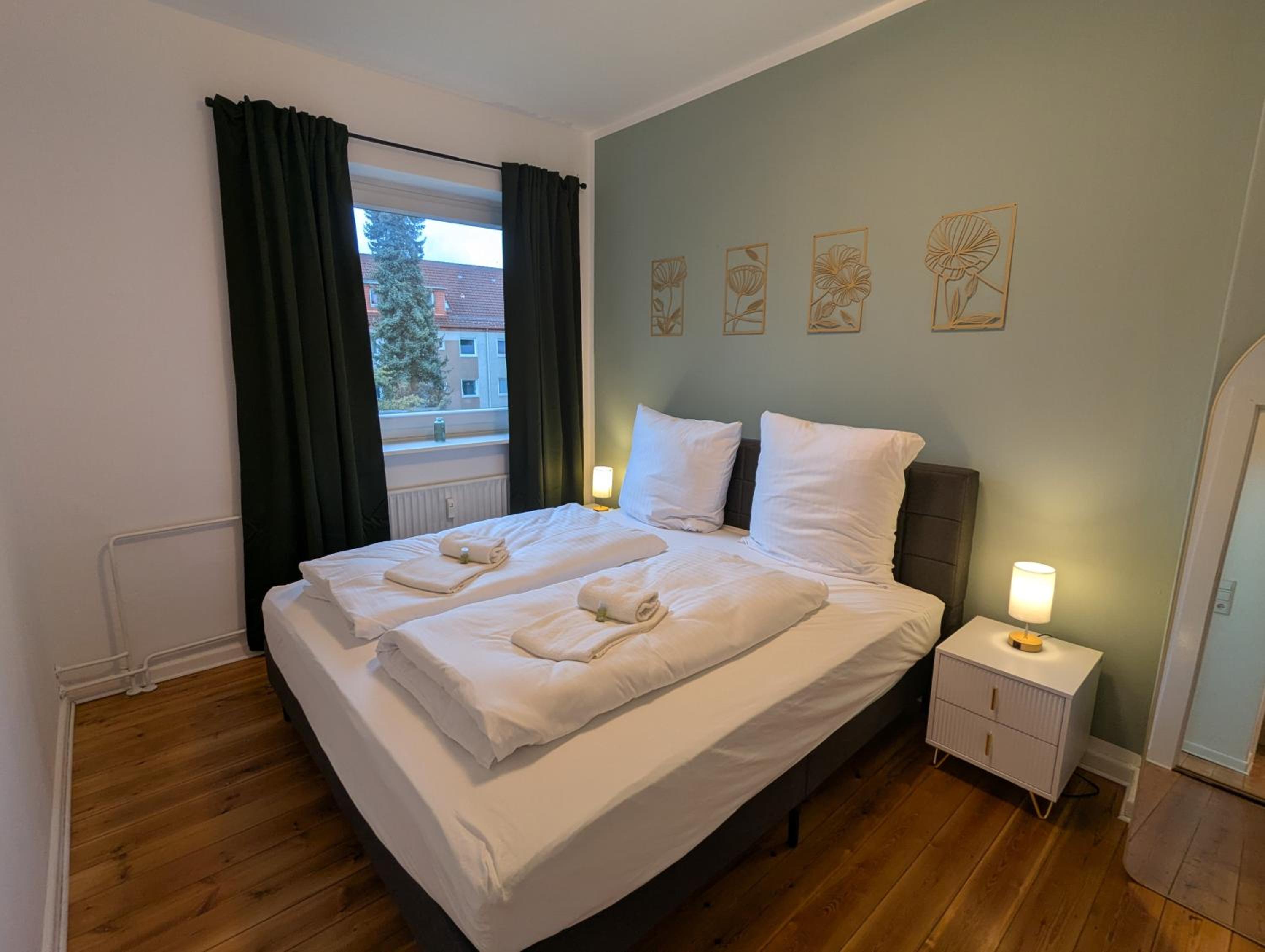 One-Bedroom Apartment photo 2
