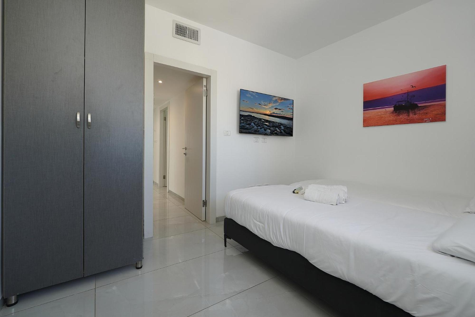 Three-Bedroom Apartment - Oceanfront