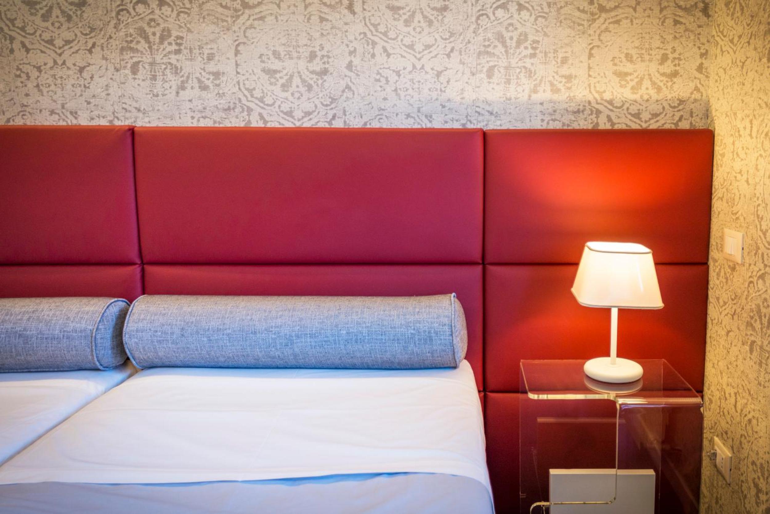 Double or Twin Room with Balcony photo 2