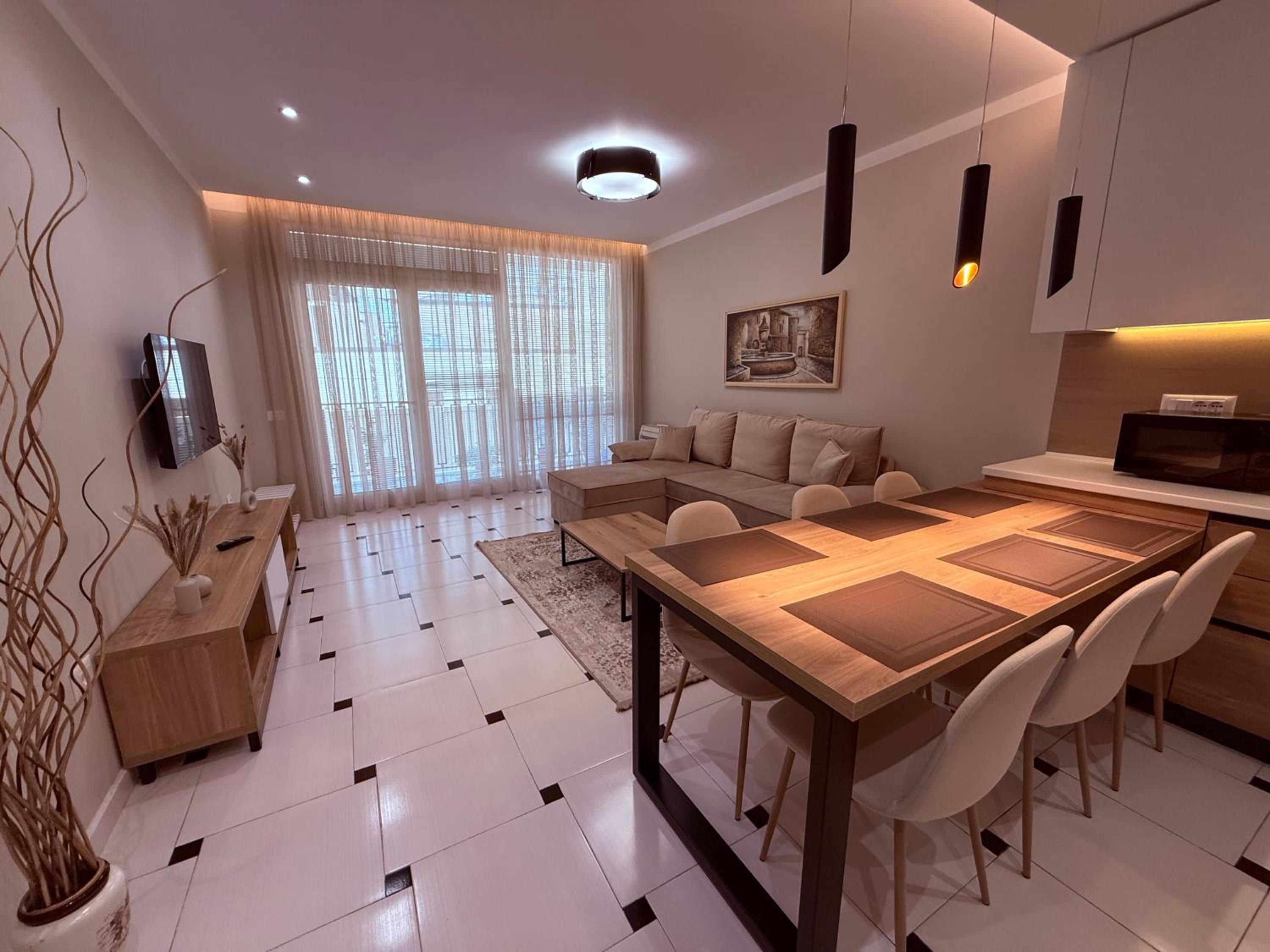 Two-Bedroom Deluxe Apartment with Balcony photo 3