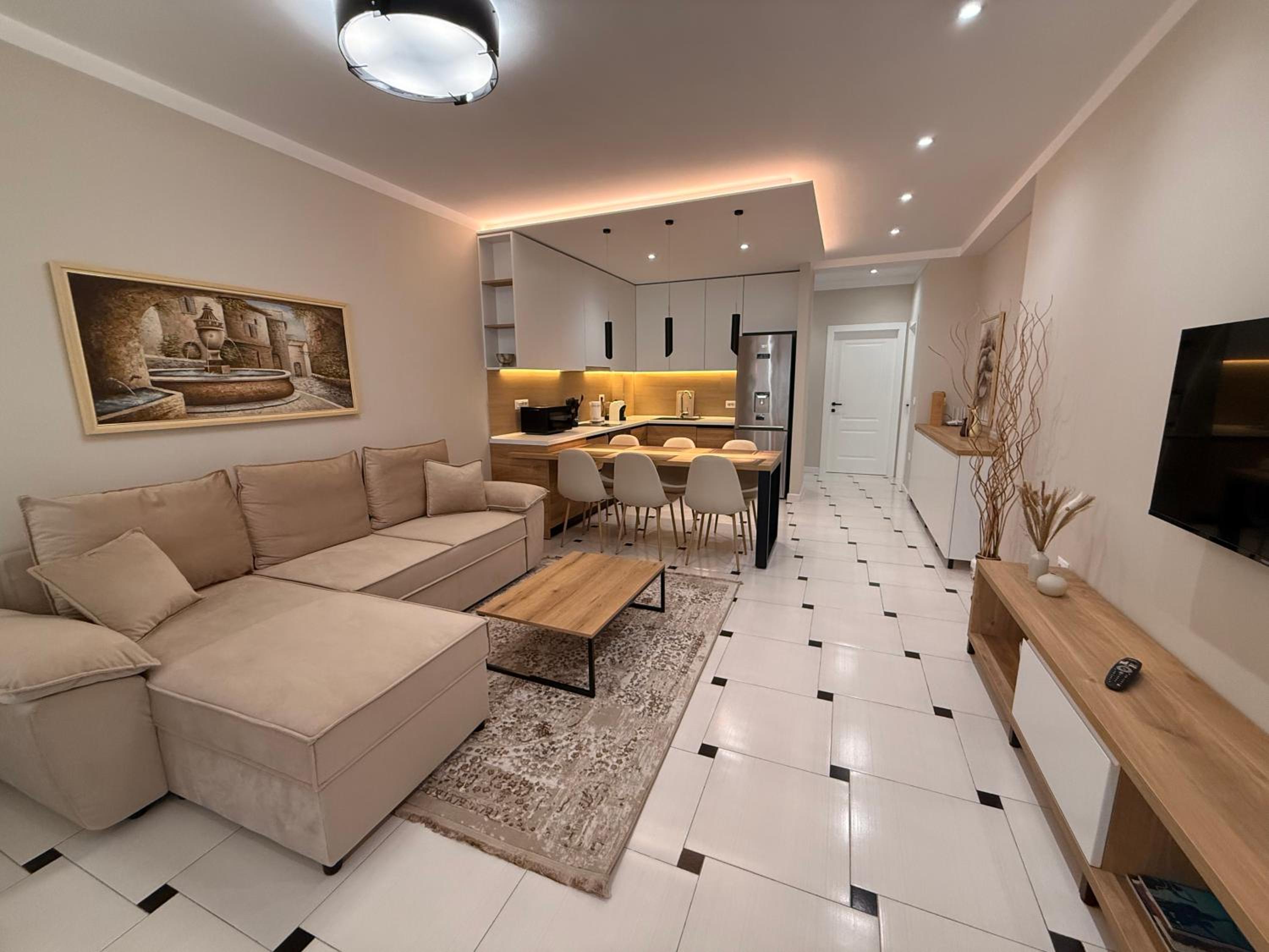 Two-Bedroom Deluxe Apartment with Balcony