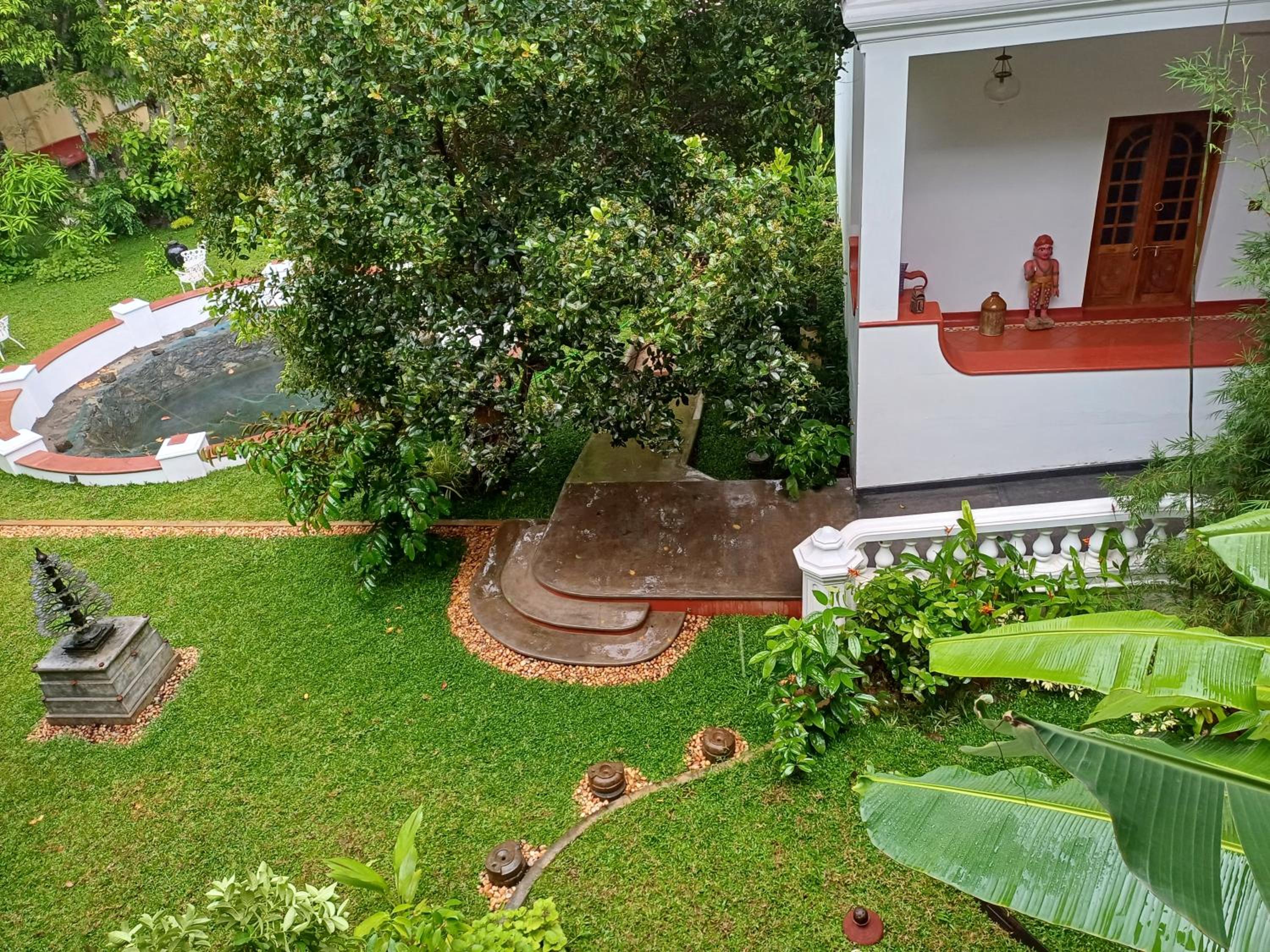 Twin Room with Balcony photo 3