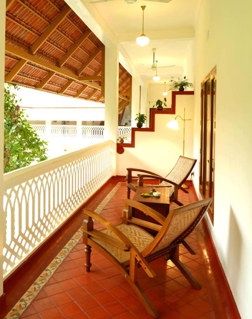 Twin Room with Balcony photo 2