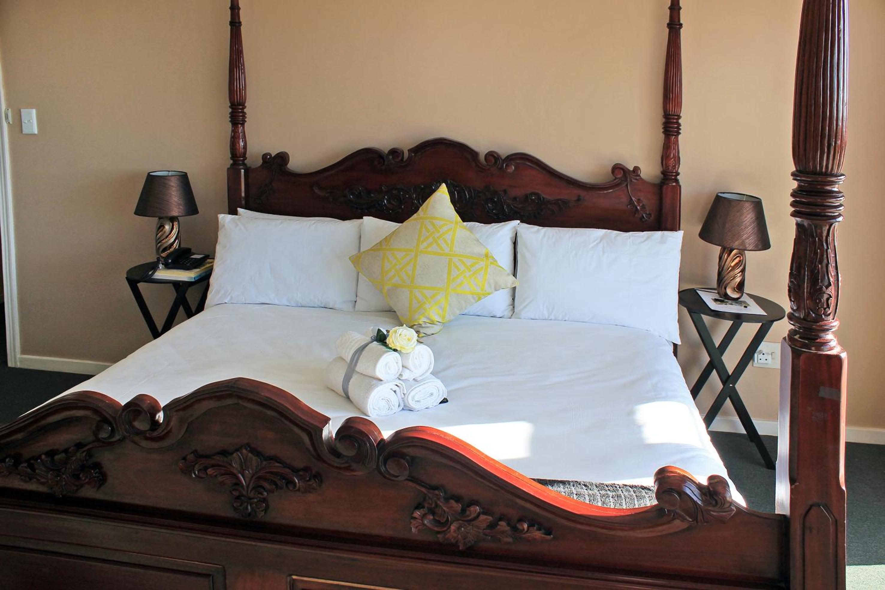 Double Room with Pool View photo 3