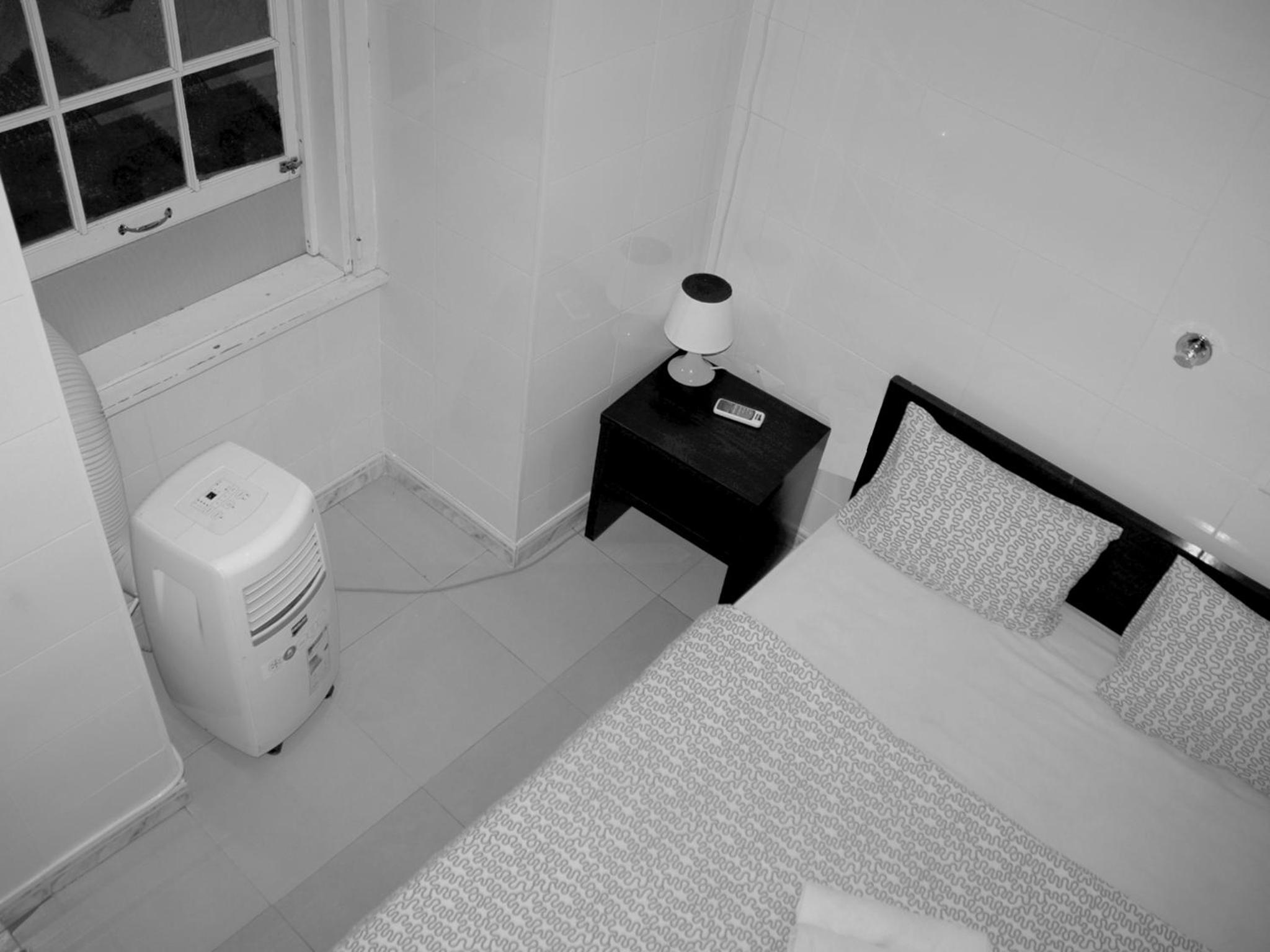 Double Room with Bathroom photo 2
